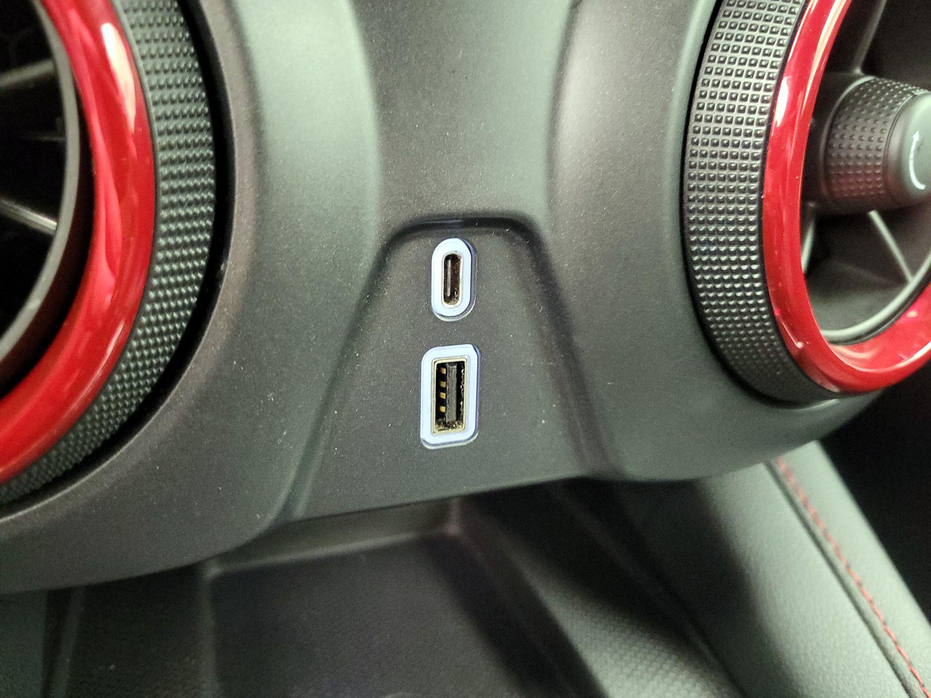 Thumbnail: 2019 Chevrolet Blazer - 19