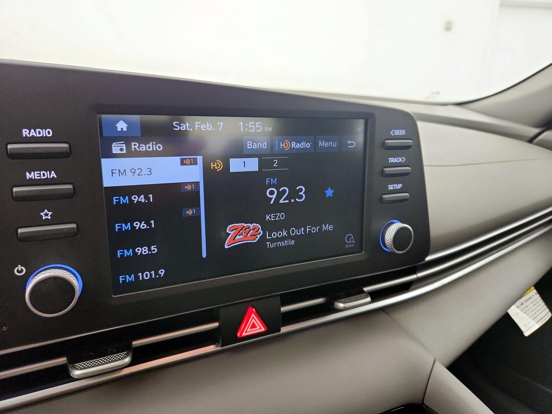 Thumbnail: 2022 Hyundai Elantra - 15