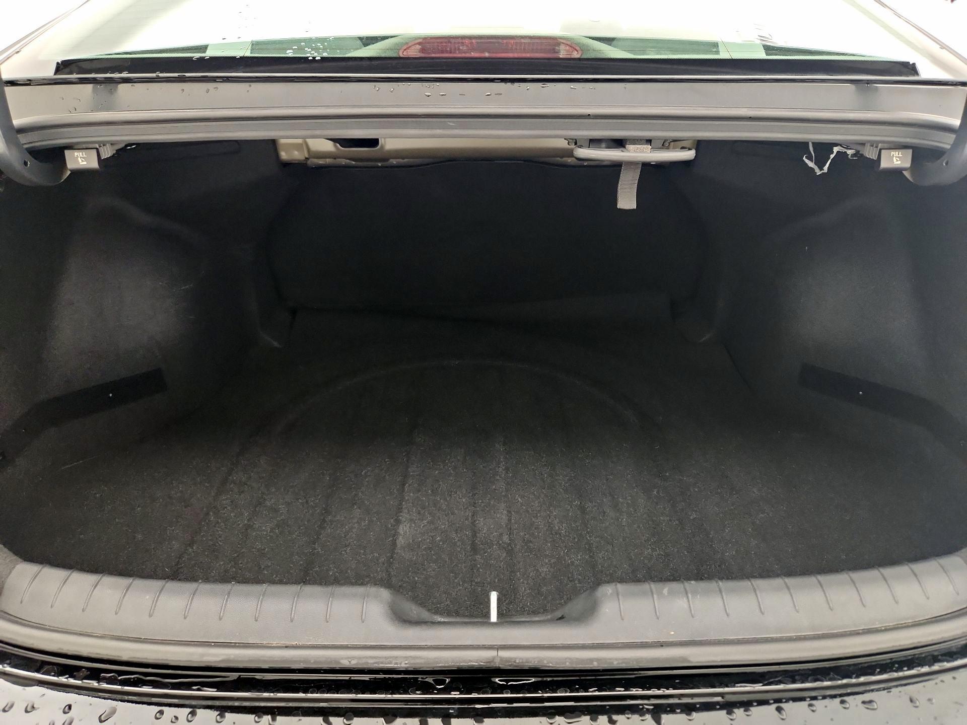 Thumbnail: 2022 Hyundai Elantra - 20