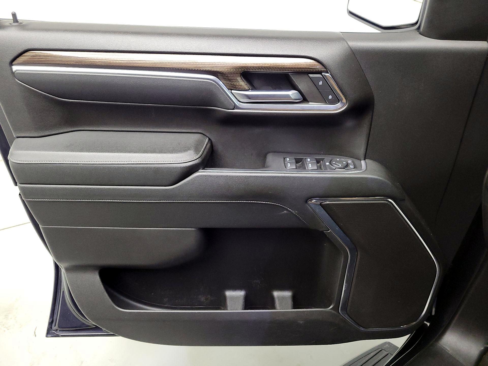 Thumbnail: 2024 Chevrolet Silverado 1500 - 12