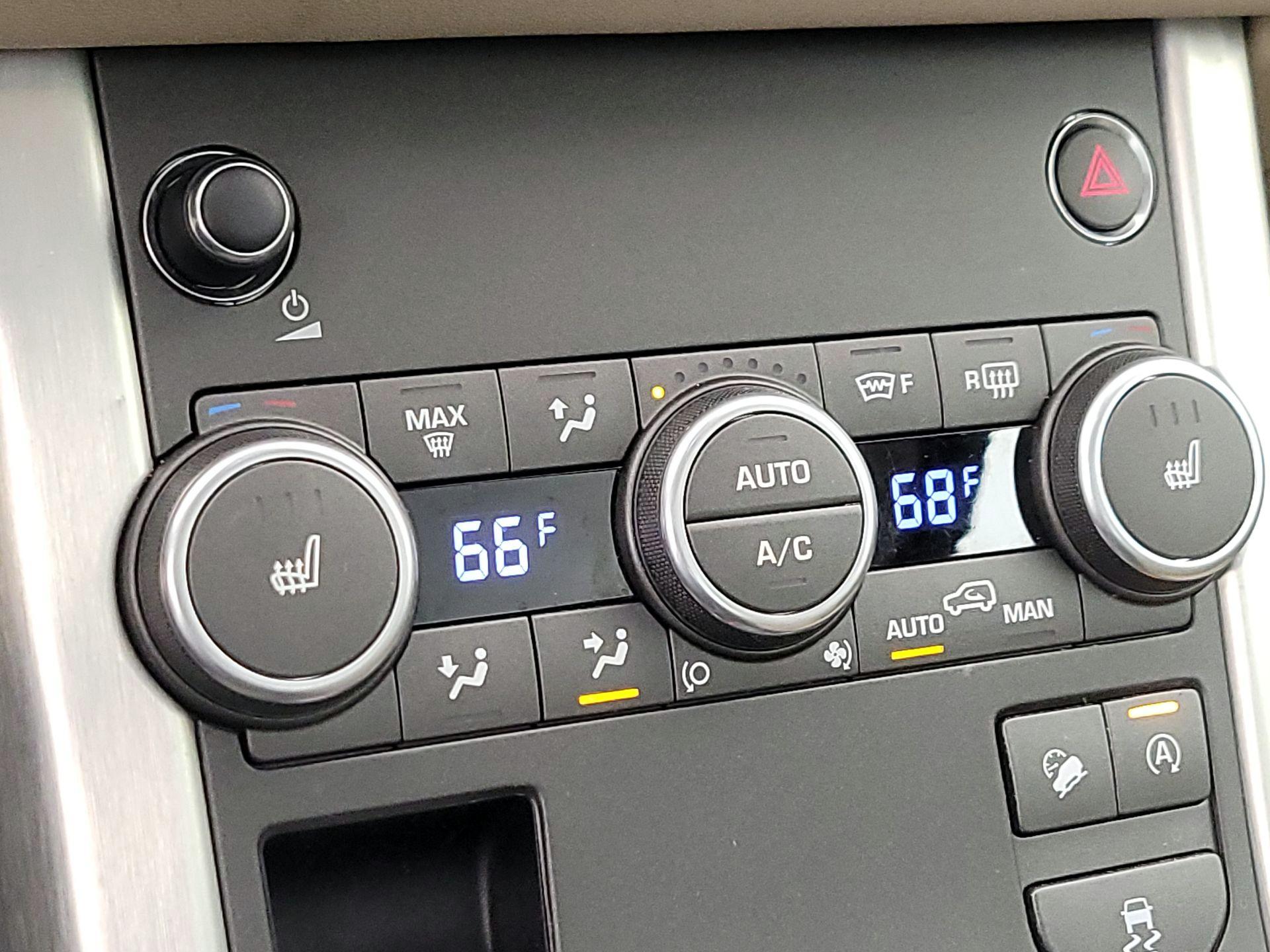 Thumbnail: 2017 Land Rover Range Rover Evoque - 17