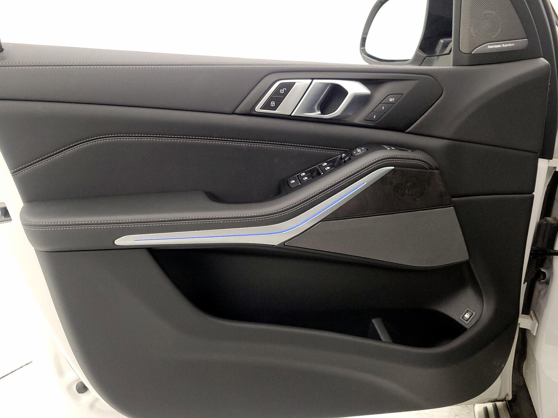 Thumbnail: 2023 BMW X5 - 12