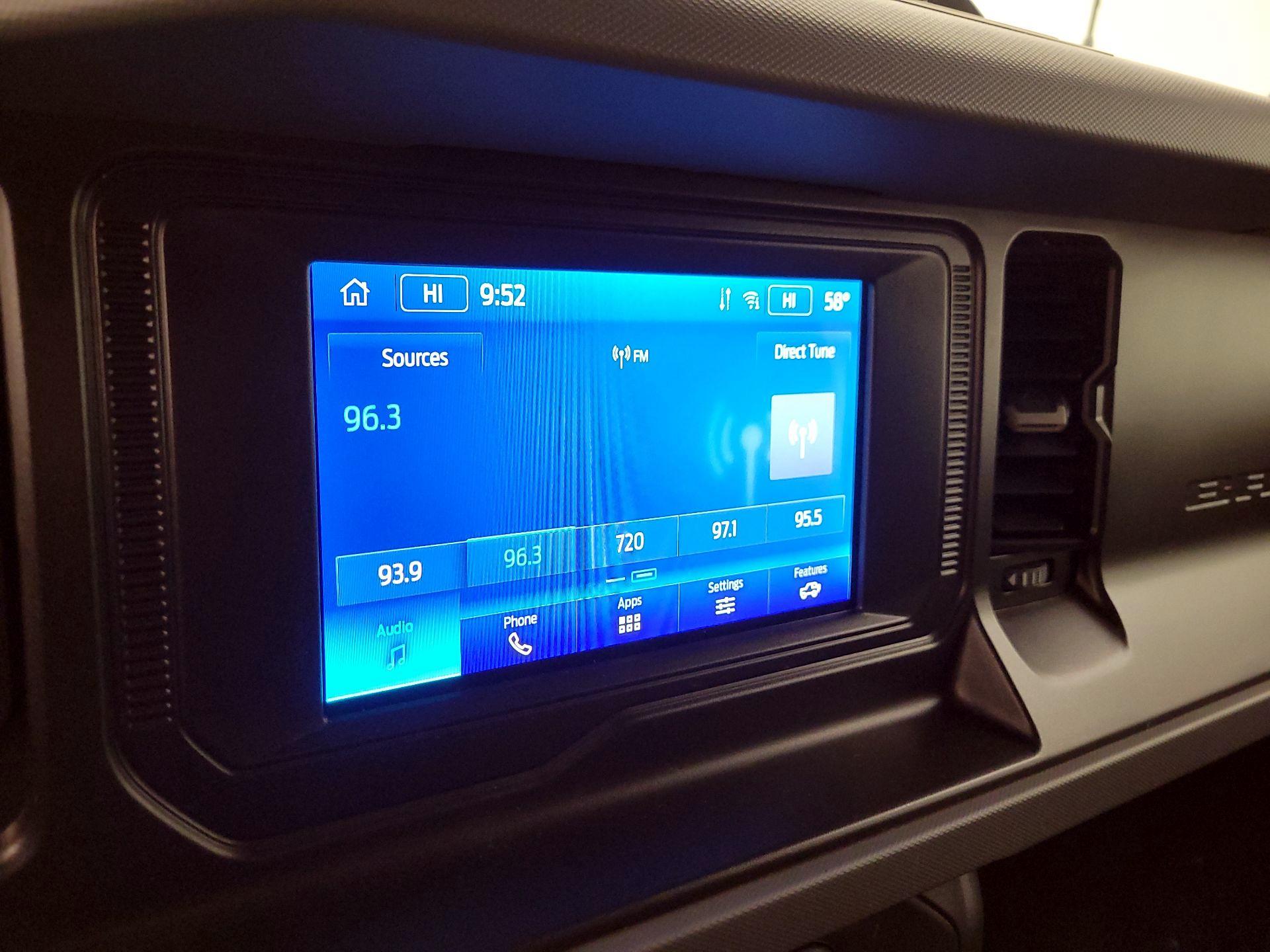 Thumbnail: 2022 Ford Bronco - 15