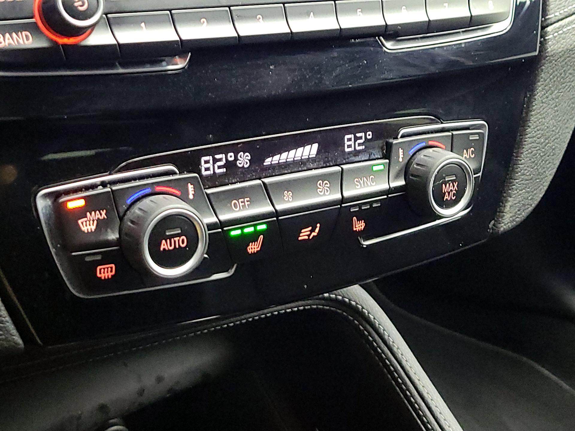 Thumbnail: 2022 BMW X1 - 17