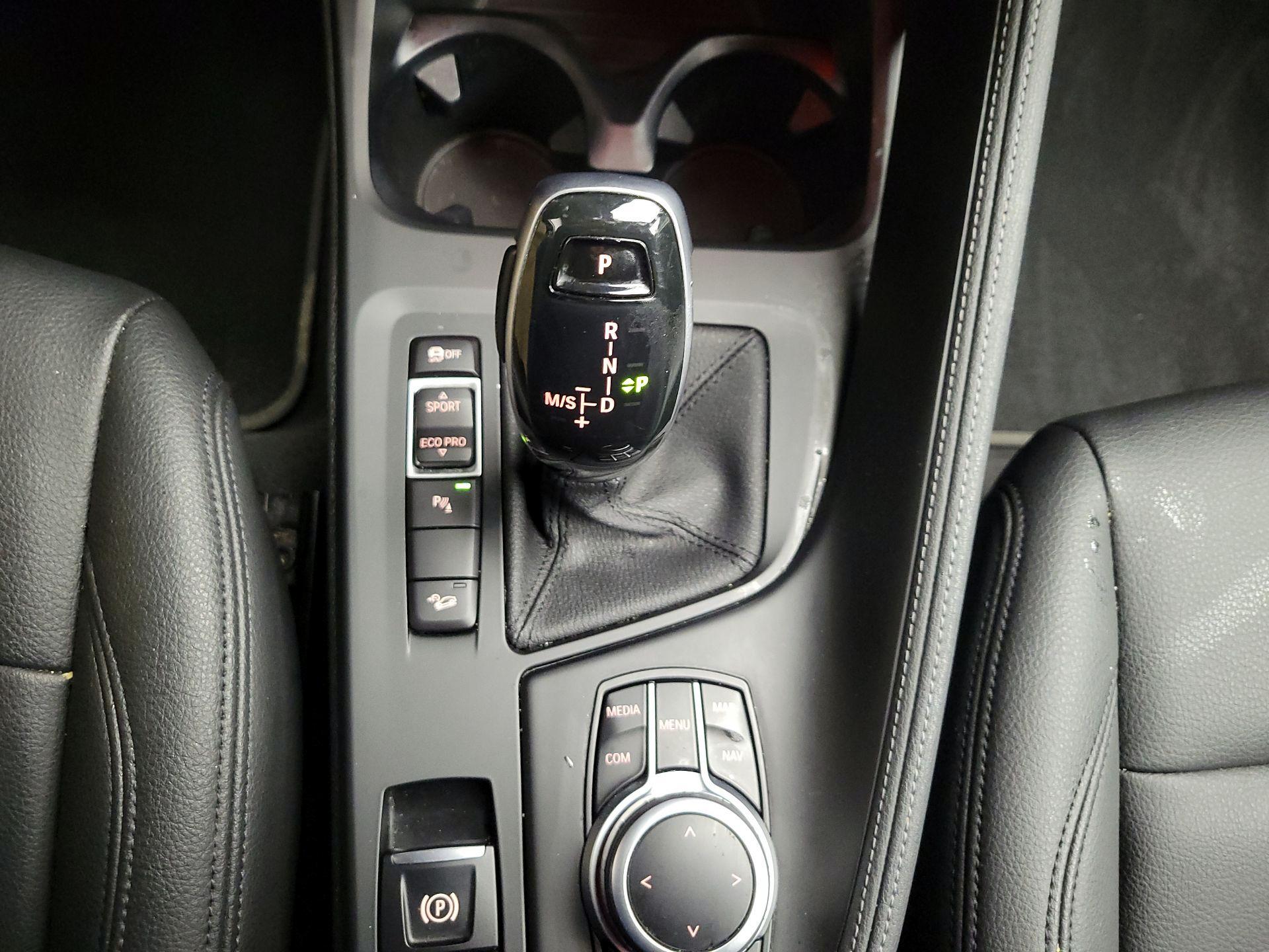 Thumbnail: 2022 BMW X1 - 18