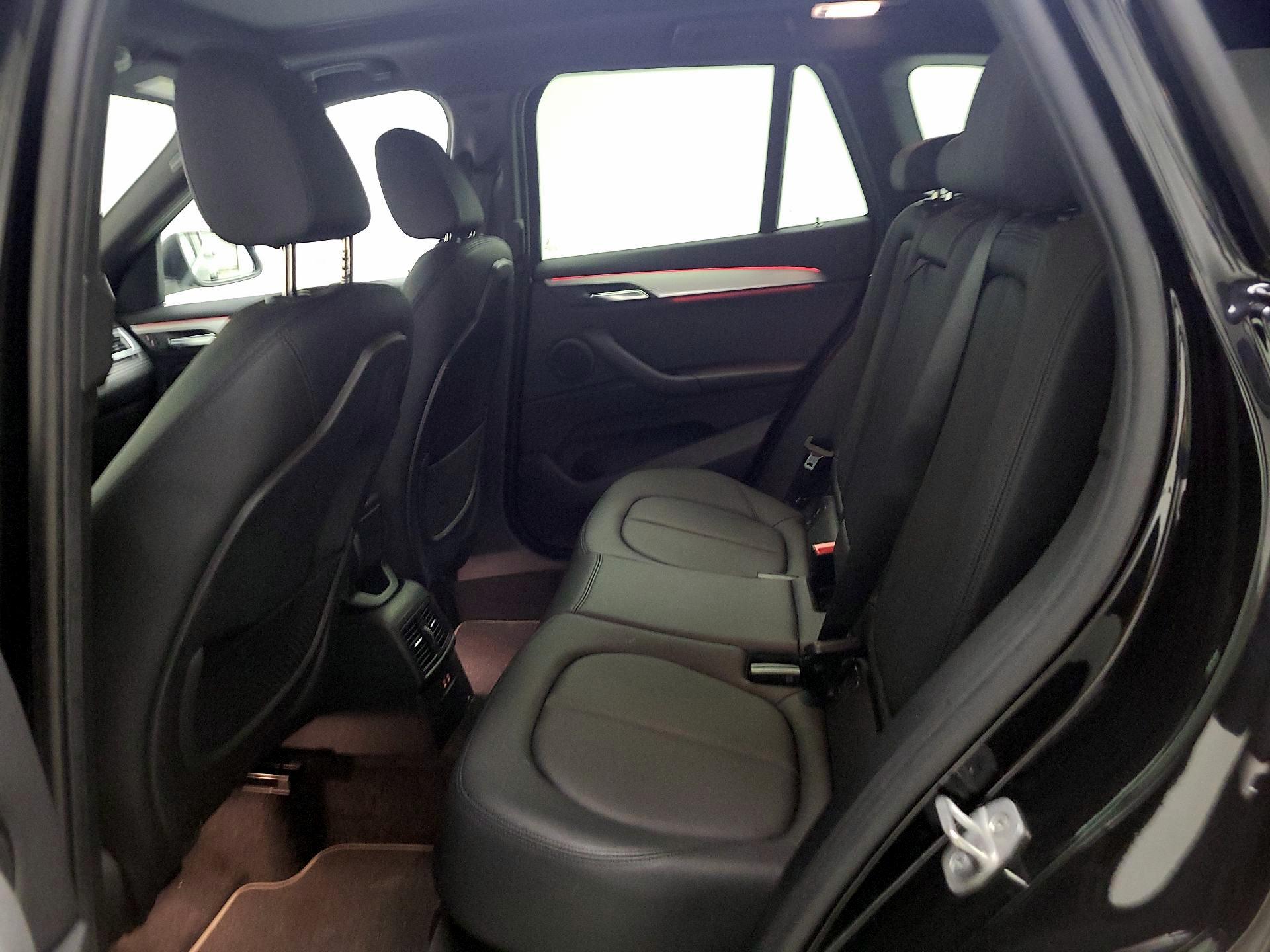 Thumbnail: 2022 BMW X1 - 19