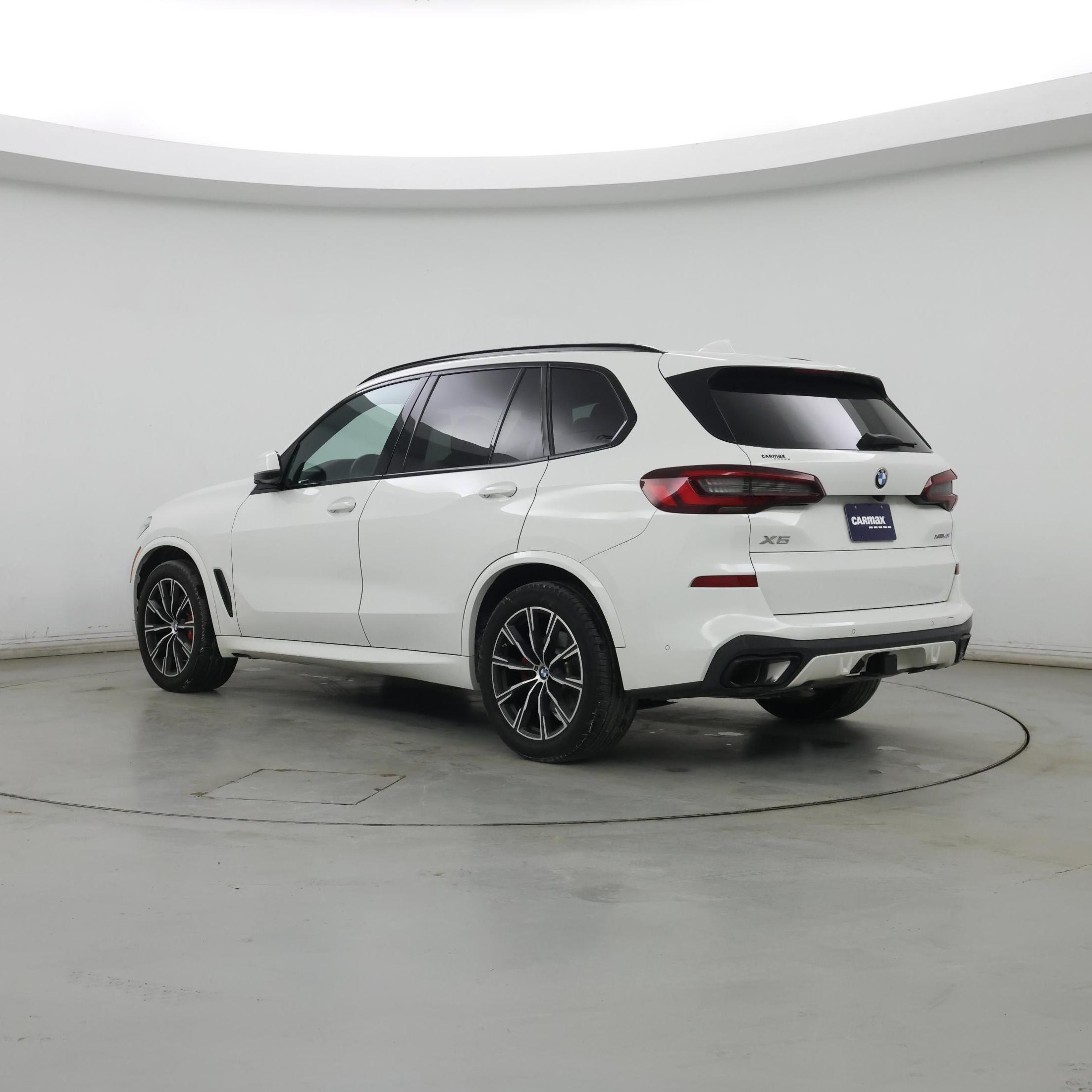 Thumbnail: 2023 BMW X5 - 2