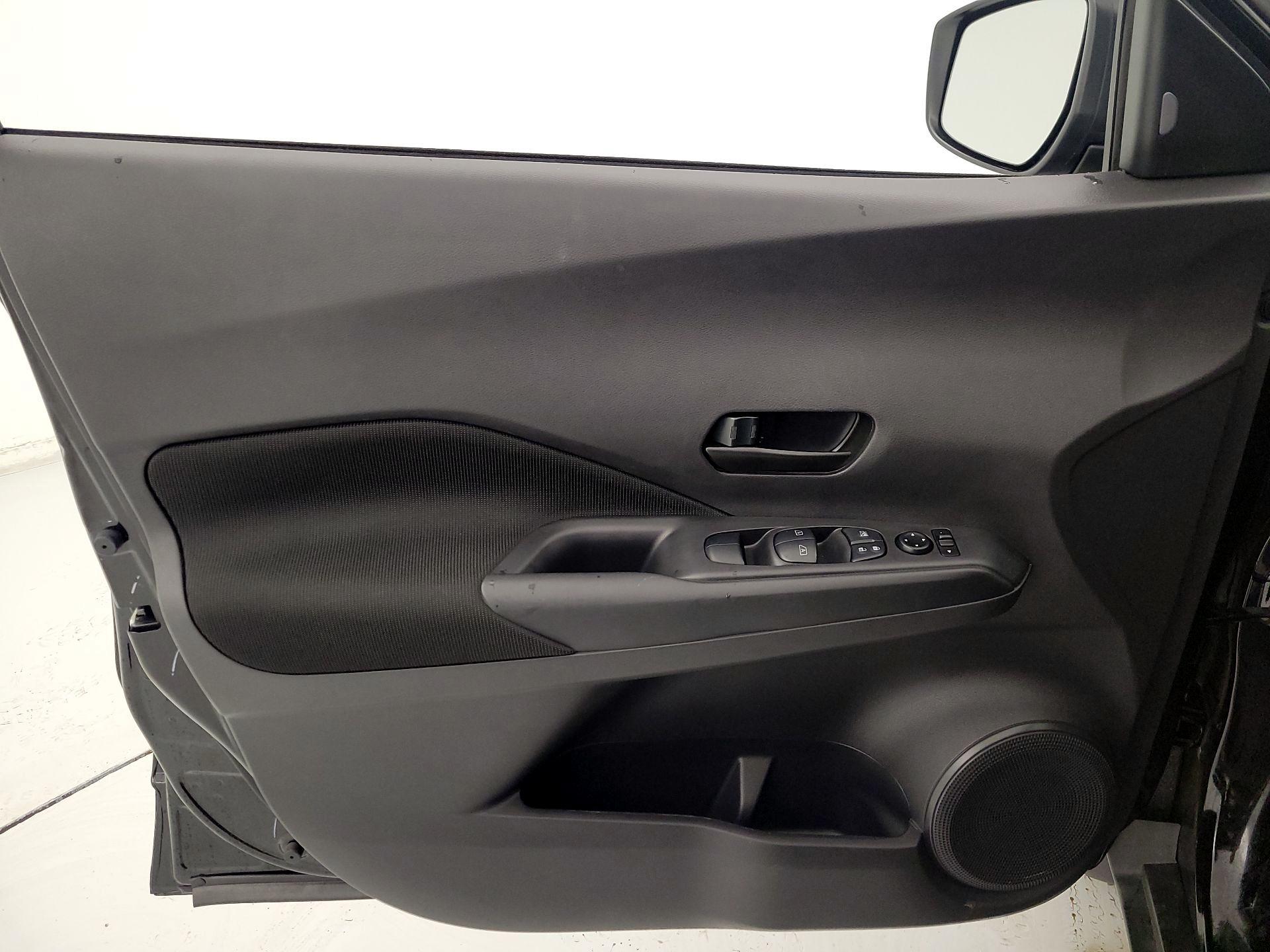 Thumbnail: 2024 Nissan Kicks - 12