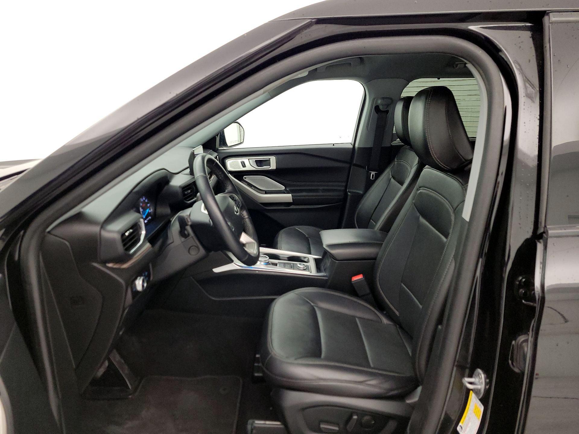 Thumbnail: 2022 Ford Explorer - 11