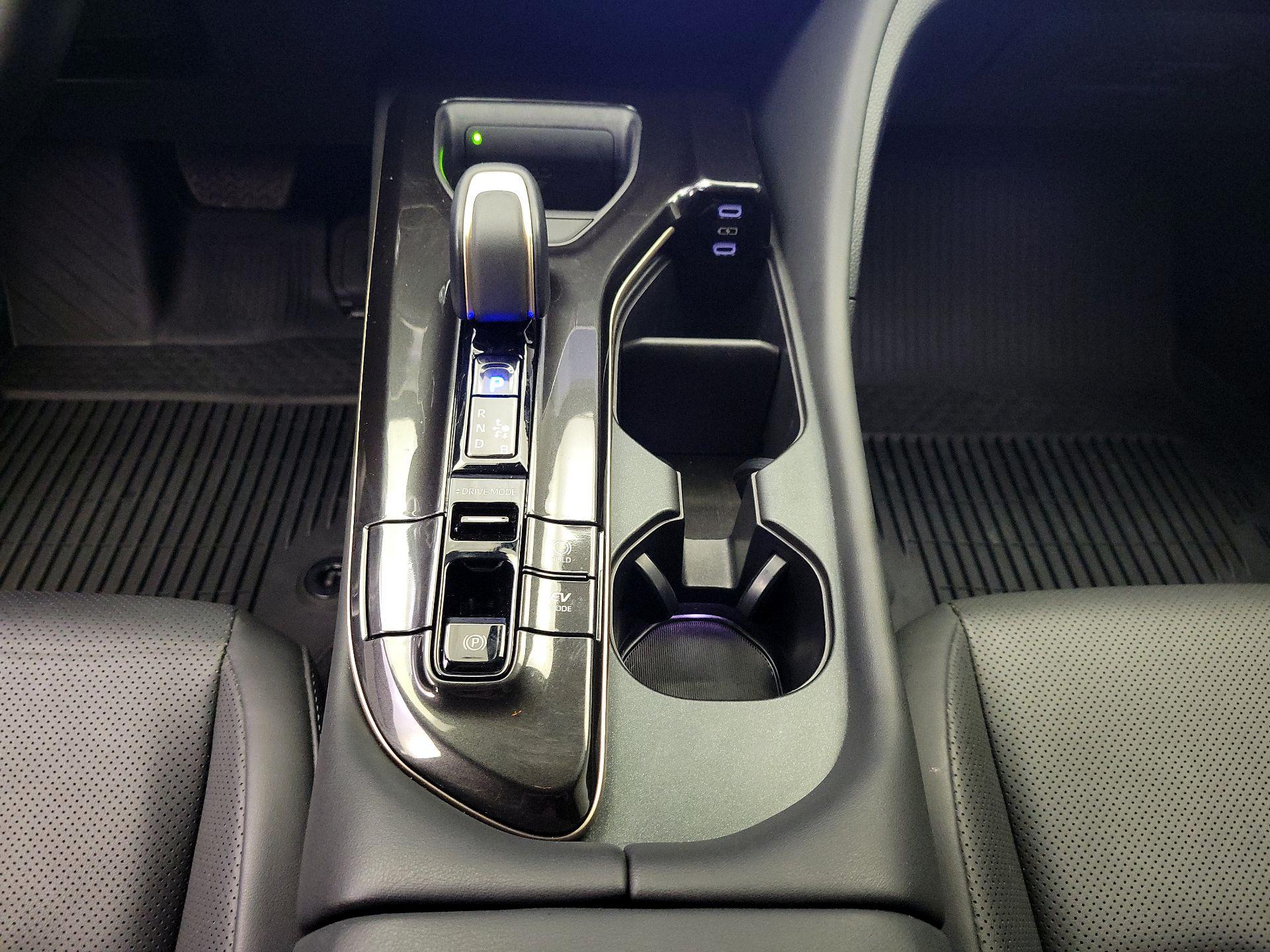 Thumbnail: 2024 Toyota Crown - 16