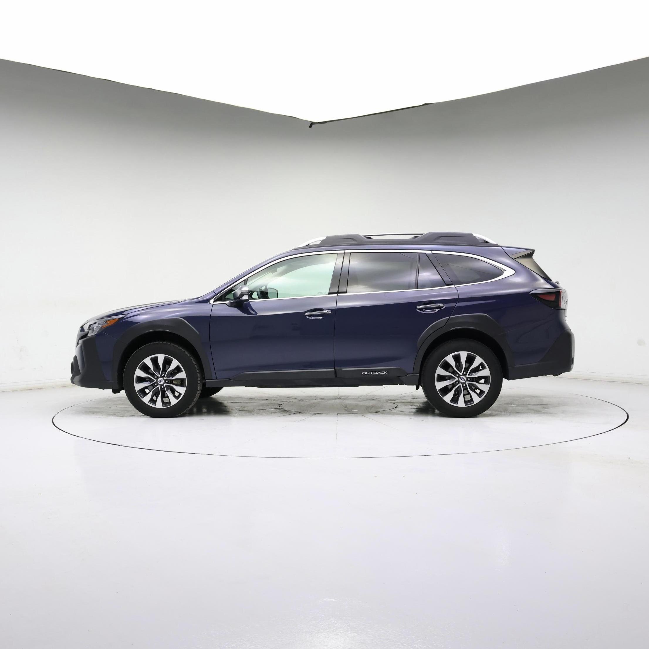 Thumbnail: 2023 Subaru Outback - 3