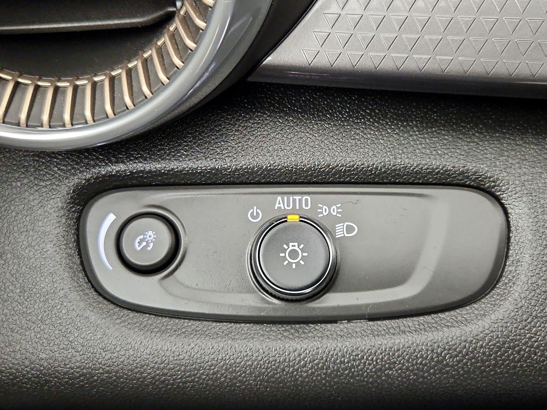 Thumbnail: 2024 Chevrolet Trax - 13