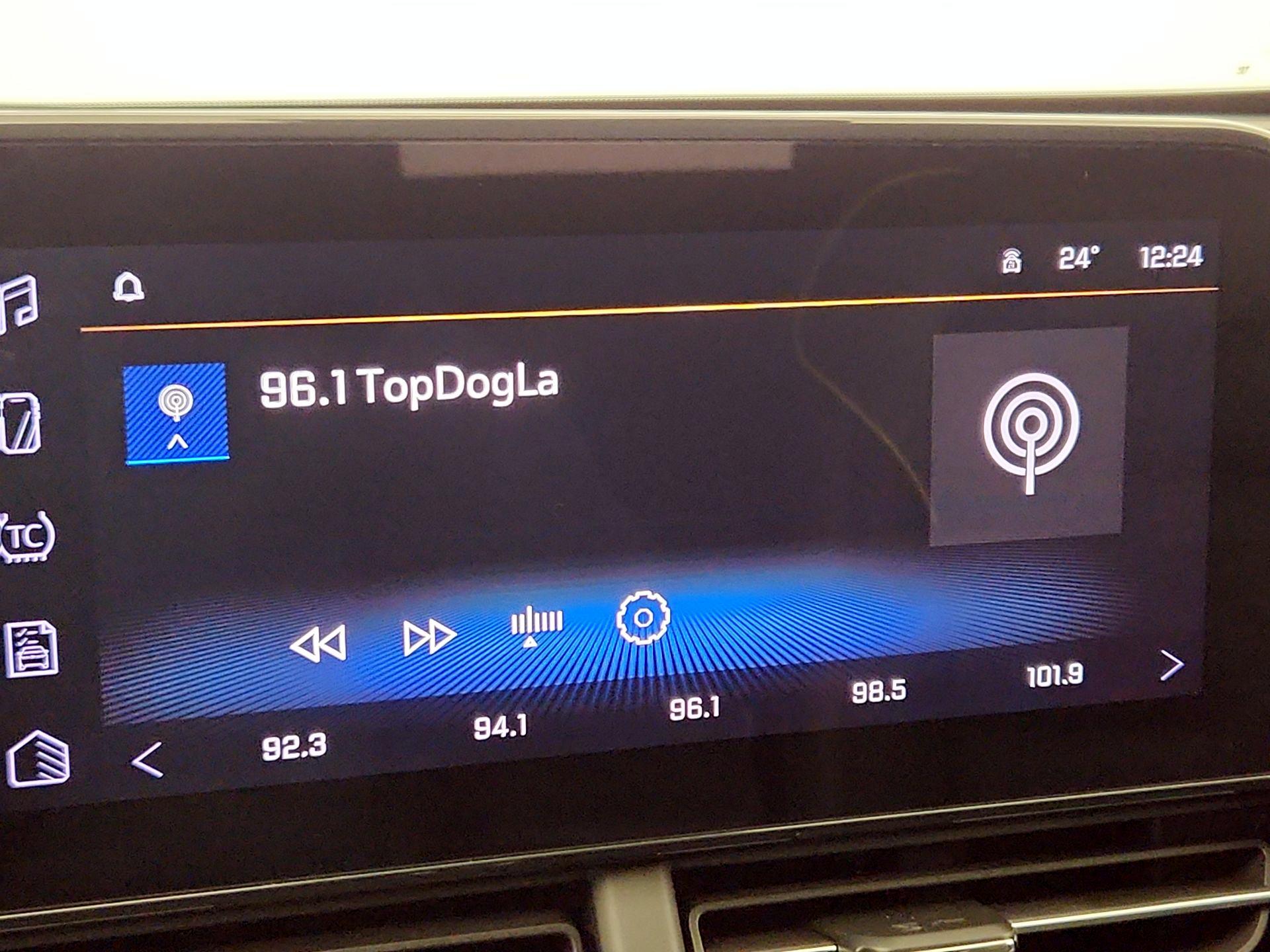 Thumbnail: 2024 Chevrolet Trax - 15