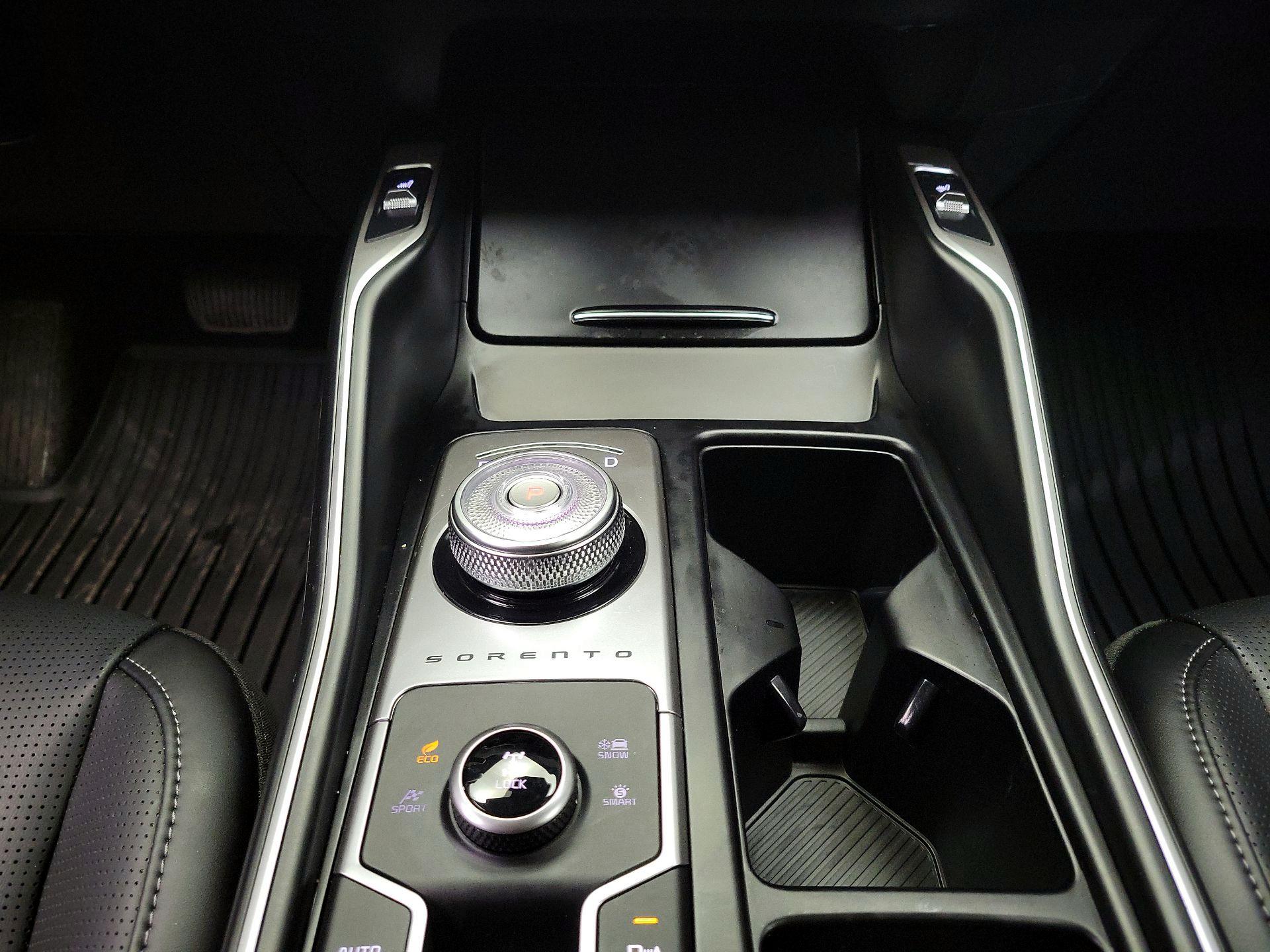 Thumbnail: 2025 Kia Sorento - 18