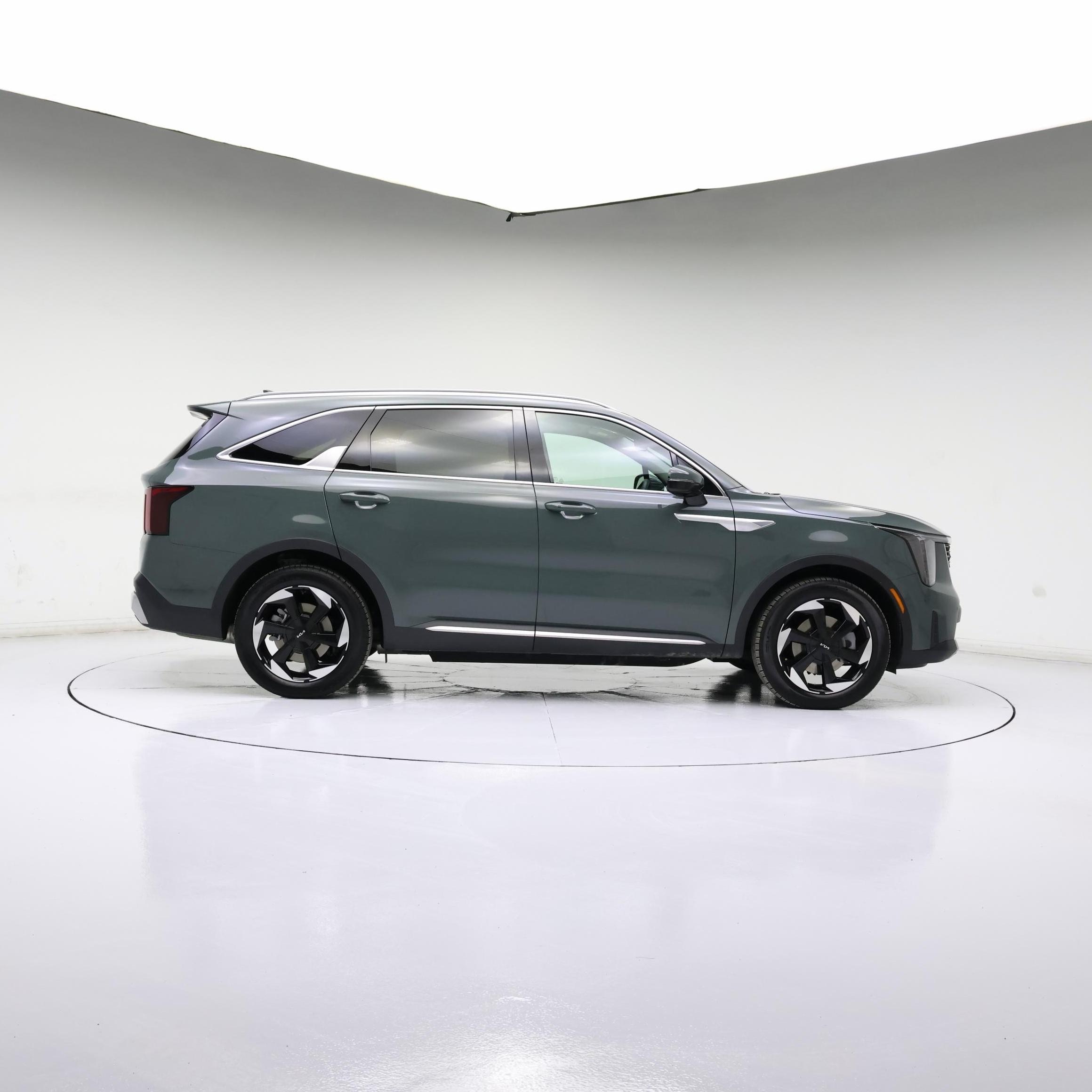 Thumbnail: 2025 Kia Sorento - 3