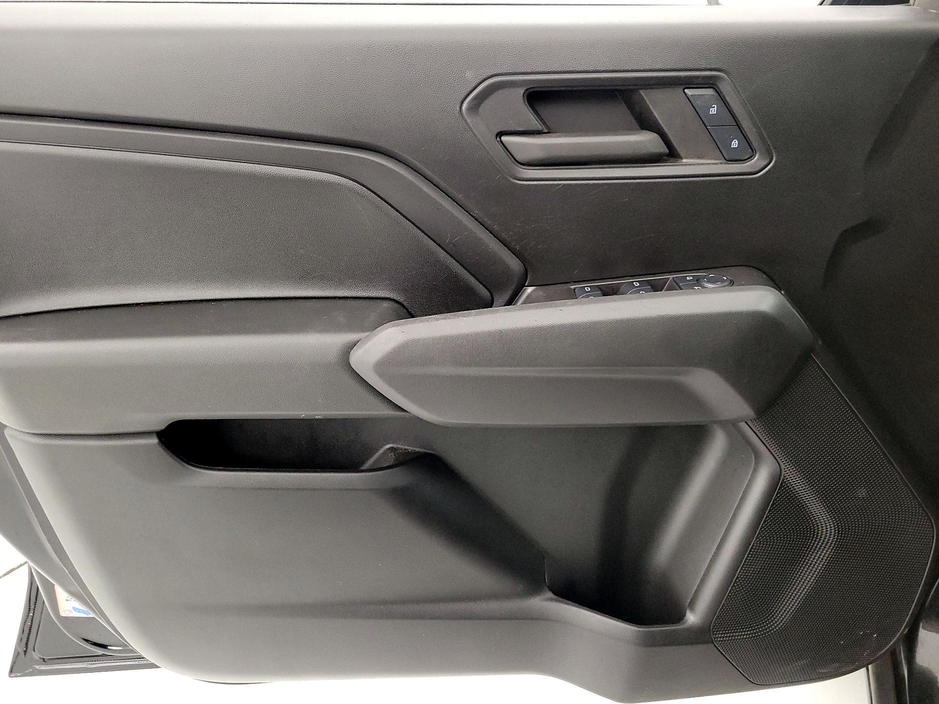 Thumbnail: 2024 Chevrolet Colorado - 12