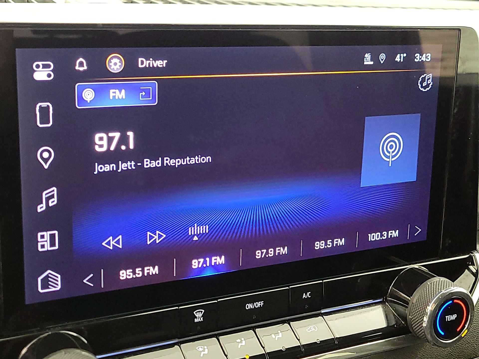 Thumbnail: 2024 Chevrolet Colorado - 15