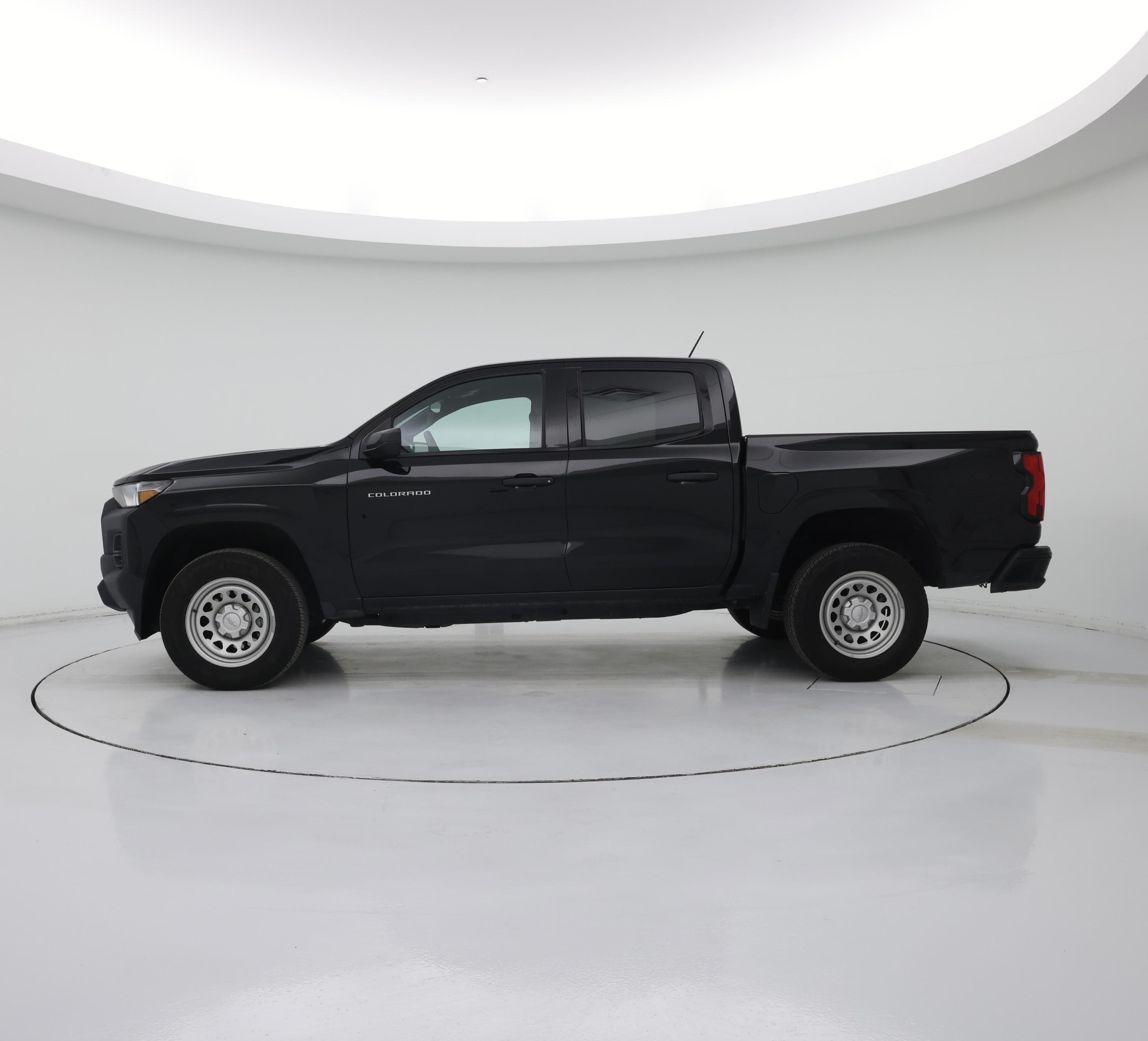 Thumbnail: 2024 Chevrolet Colorado - 3