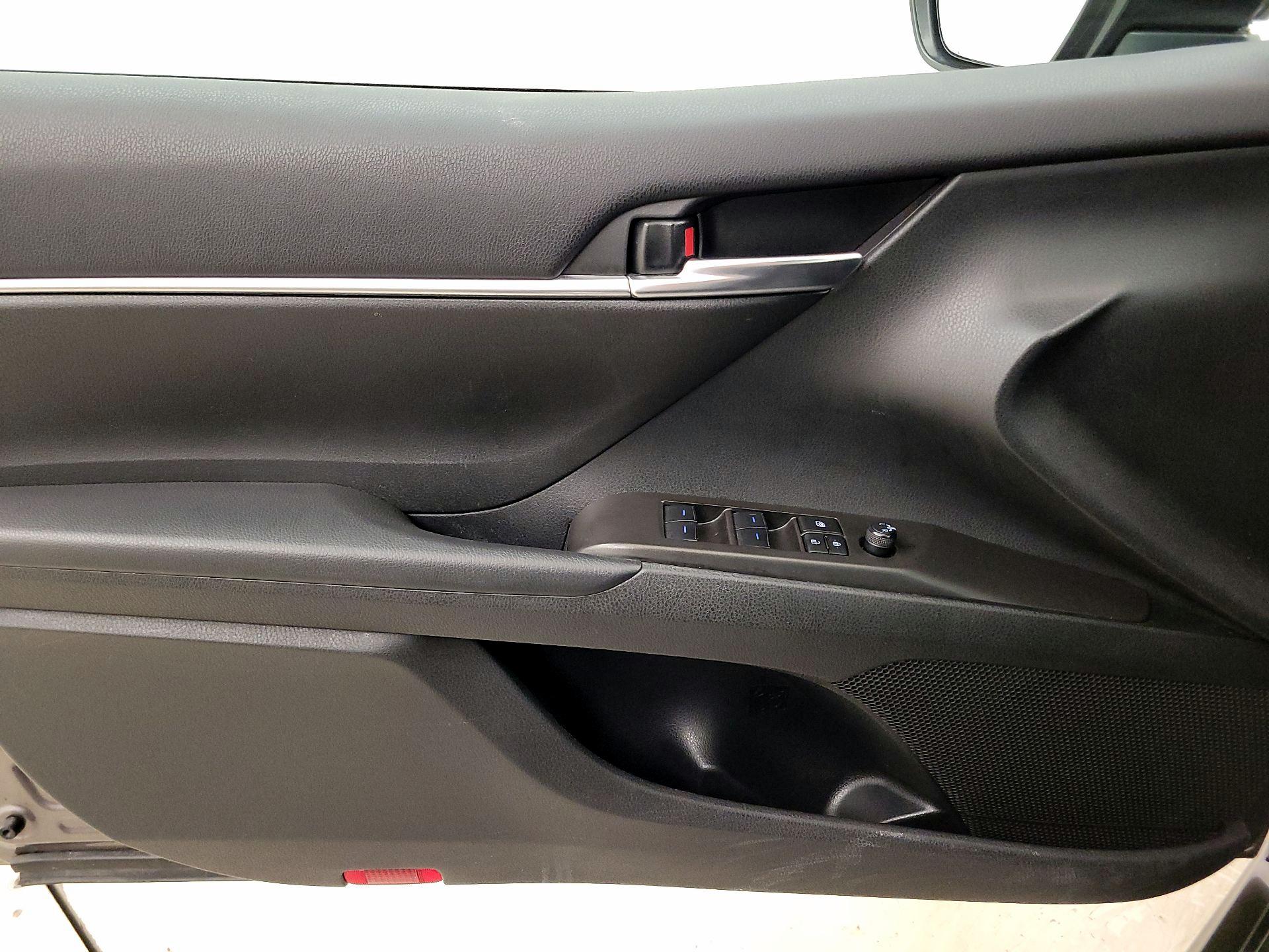 Thumbnail: 2024 Toyota Camry - 12