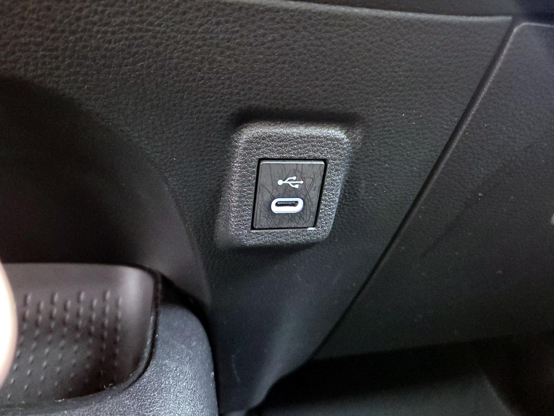 Thumbnail: 2024 Toyota Corolla - 18