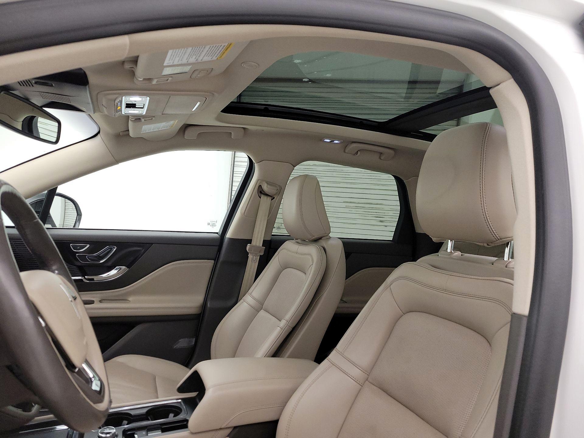 Thumbnail: 2022 Lincoln Corsair - 20