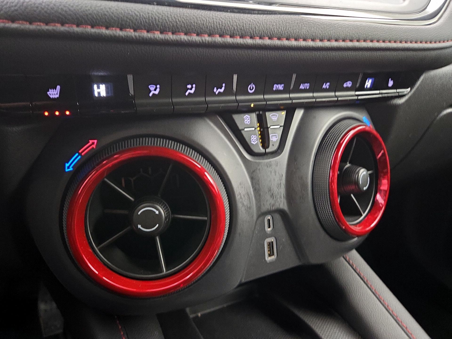 Thumbnail: 2025 Chevrolet Blazer - 17