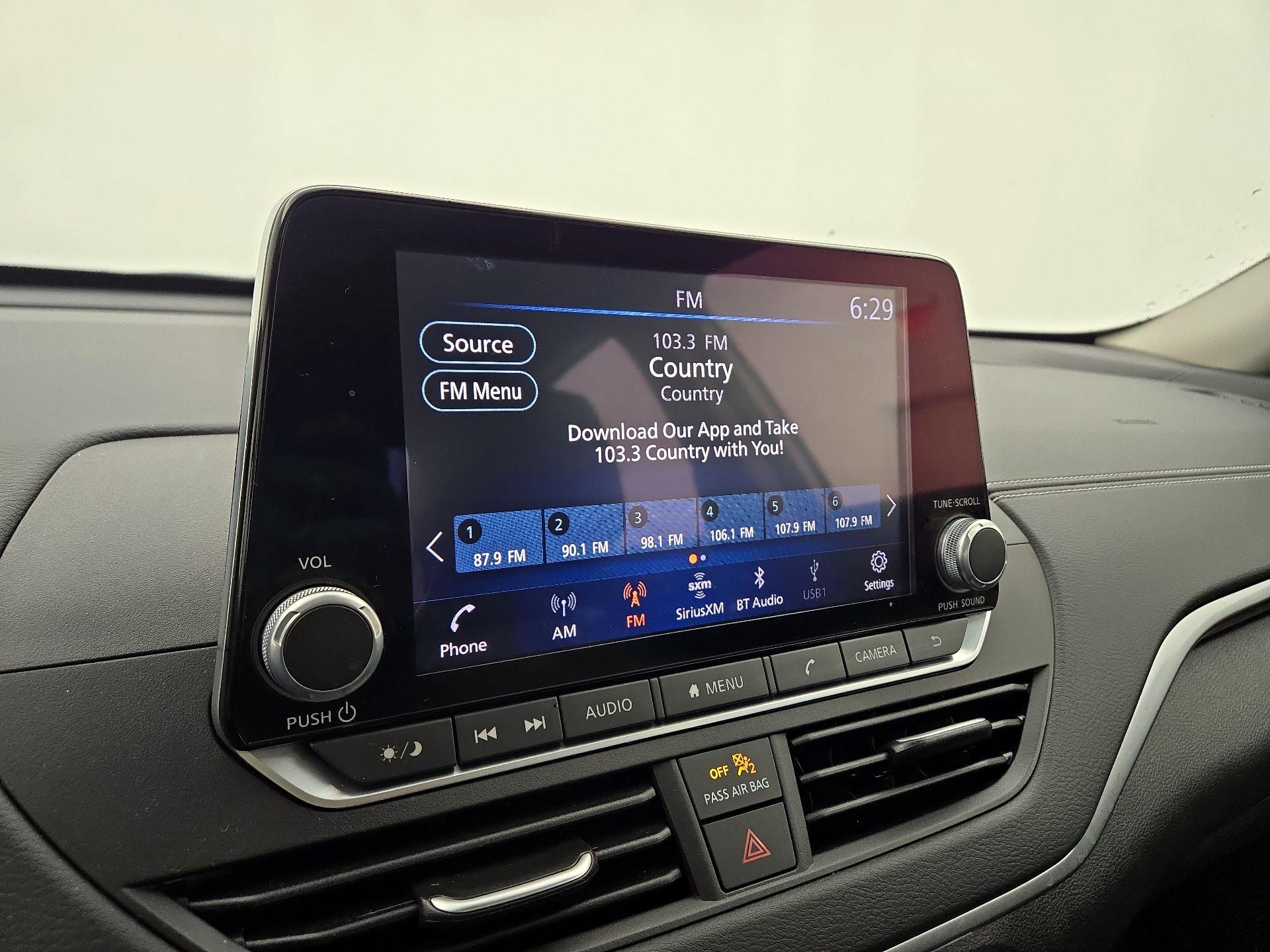 Thumbnail: 2021 Nissan Altima - 15