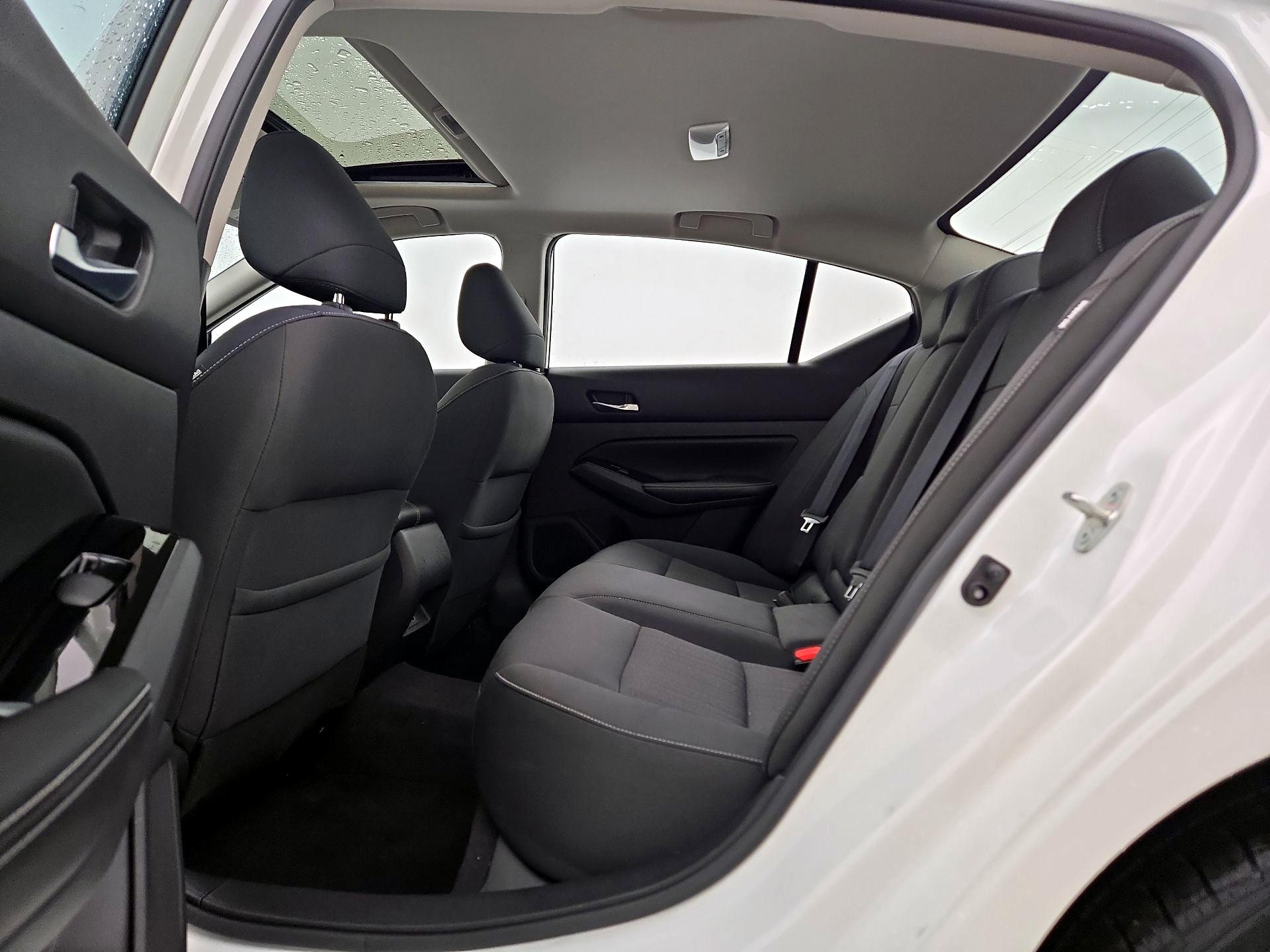 Thumbnail: 2021 Nissan Altima - 20