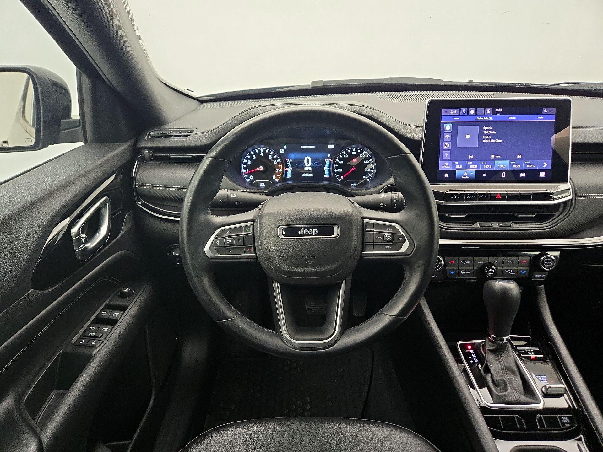 Thumbnail: 2022 Jeep Compass - 10