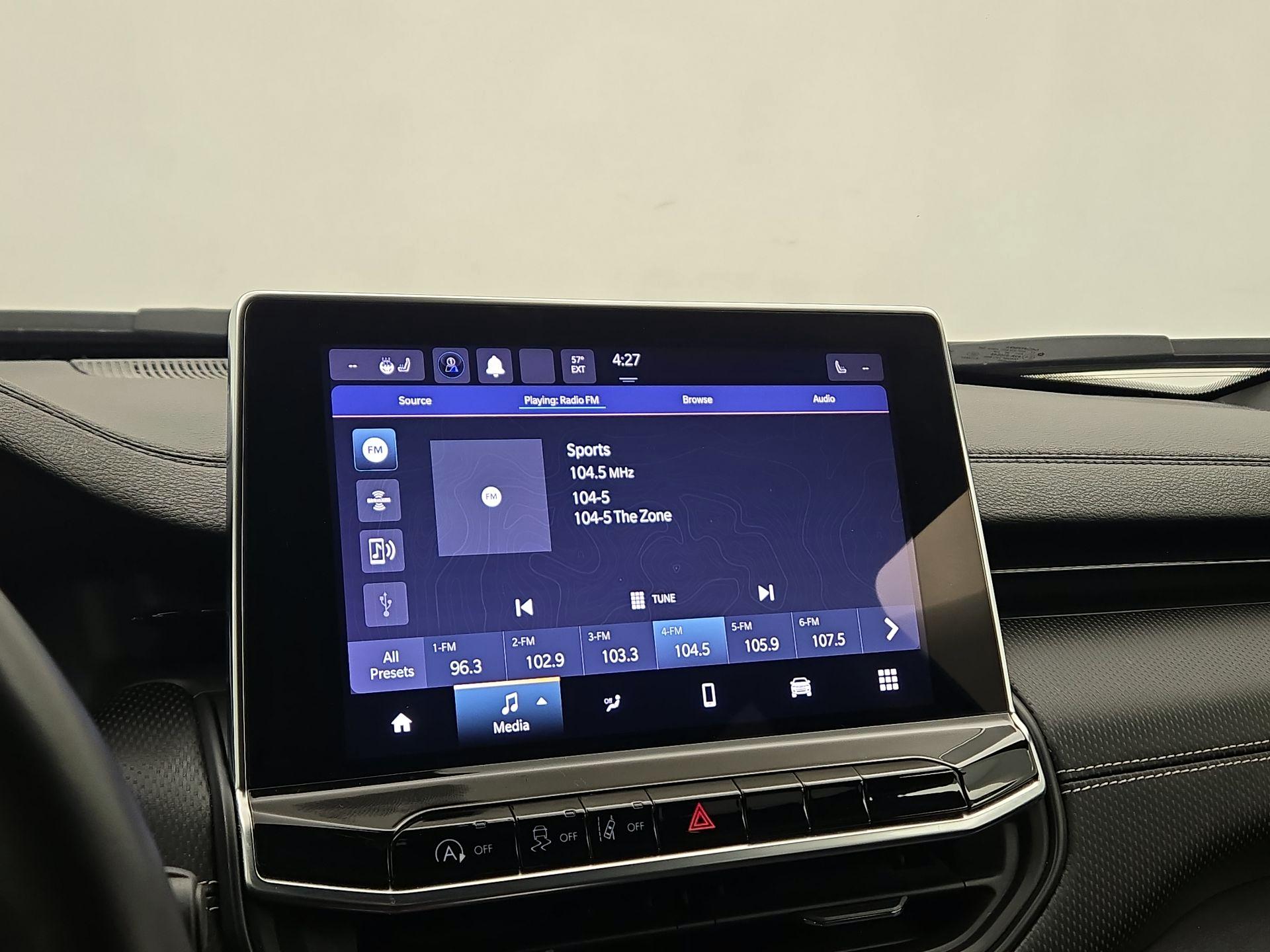 Thumbnail: 2022 Jeep Compass - 15