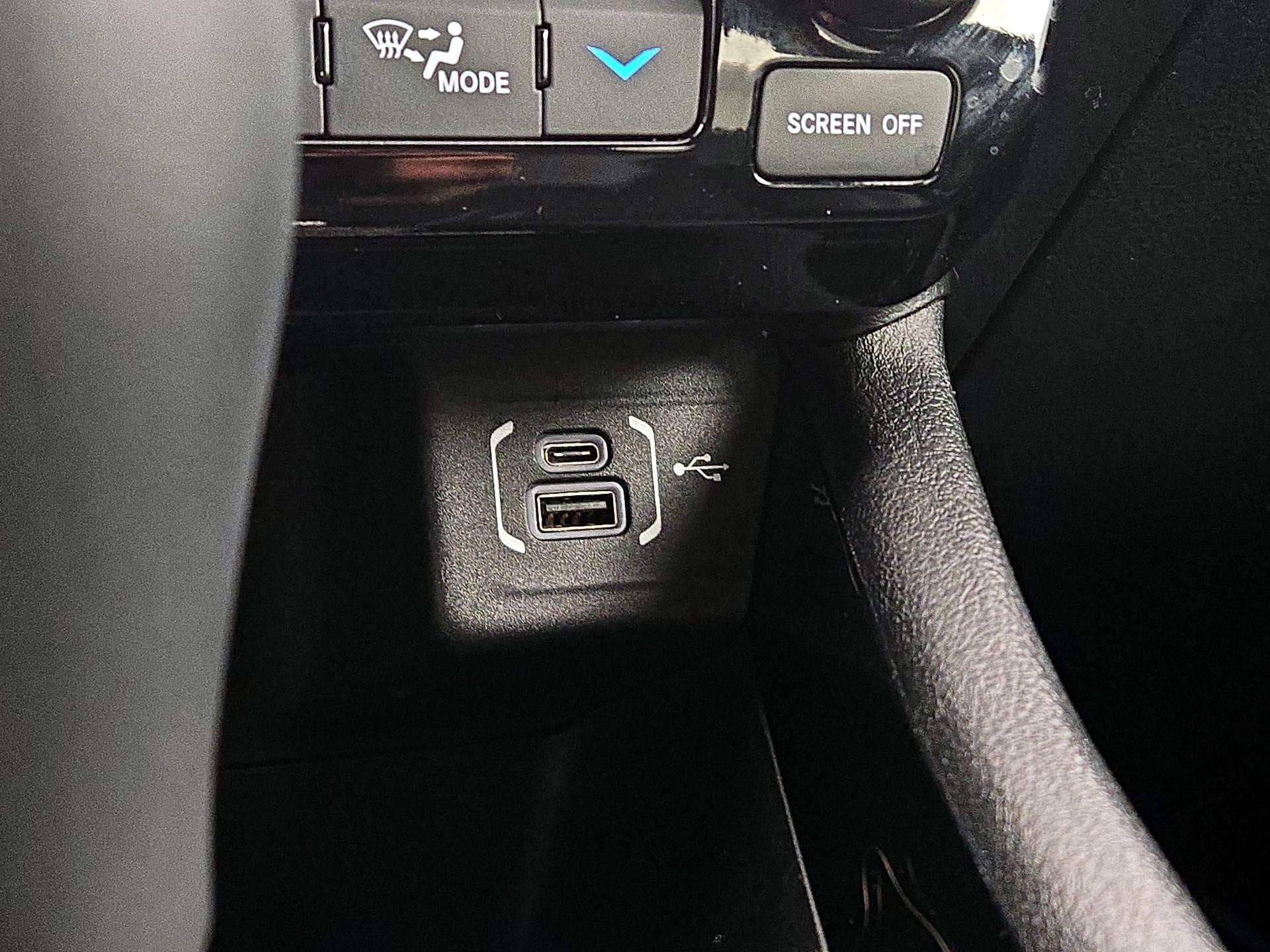 Thumbnail: 2022 Jeep Compass - 18