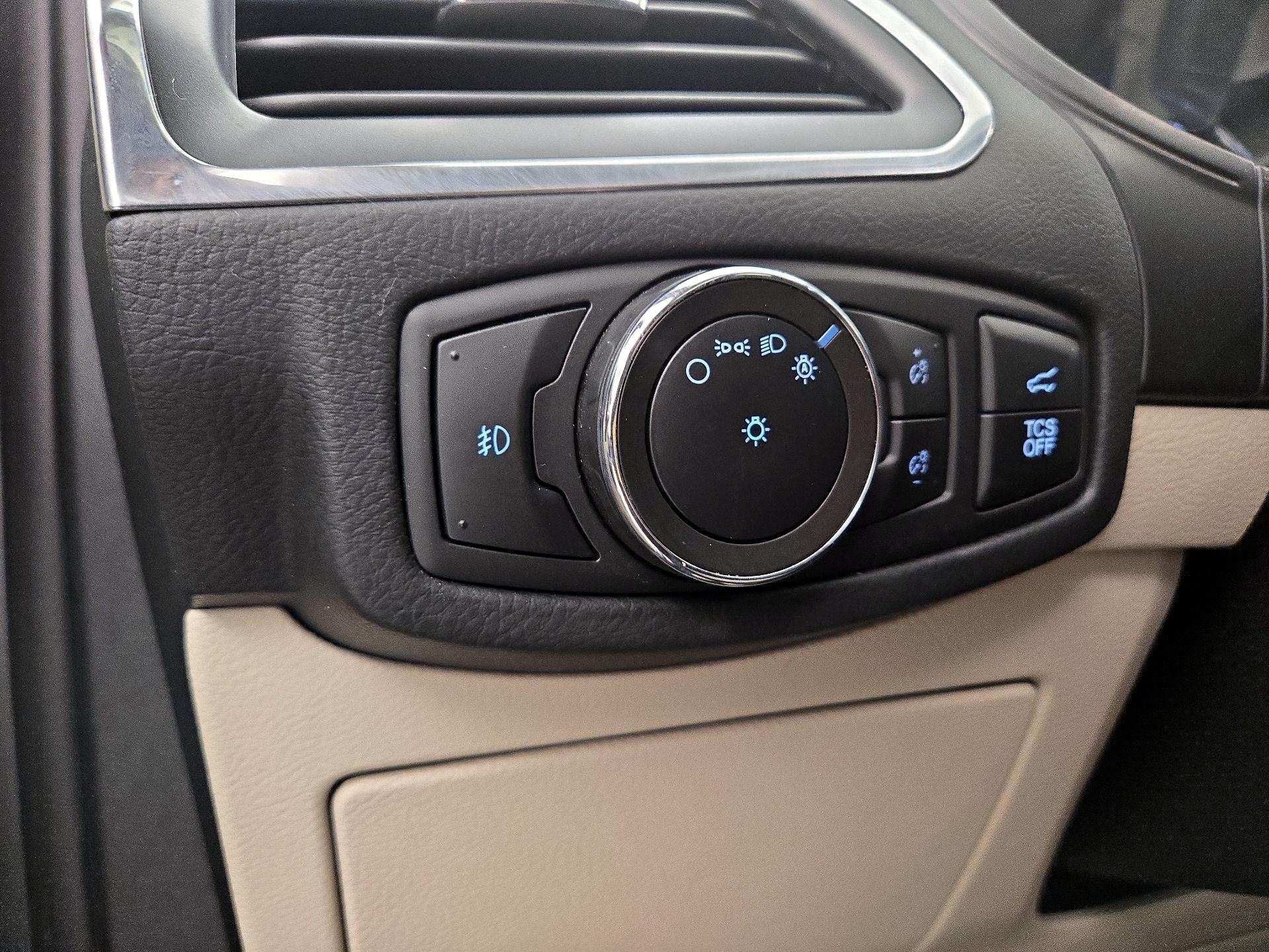 Thumbnail: 2022 Ford Edge - 13