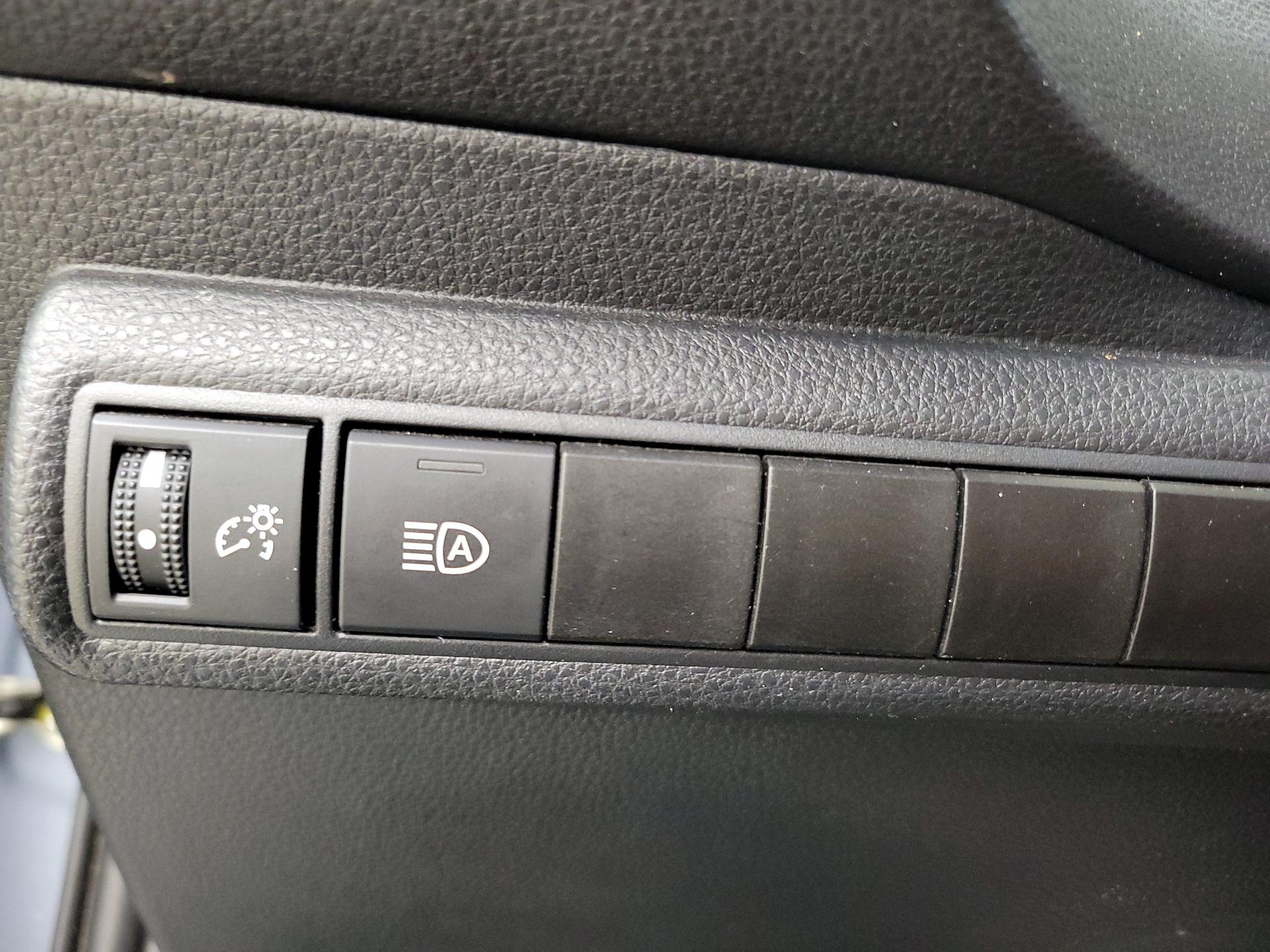 Thumbnail: 2024 Toyota Corolla - 13