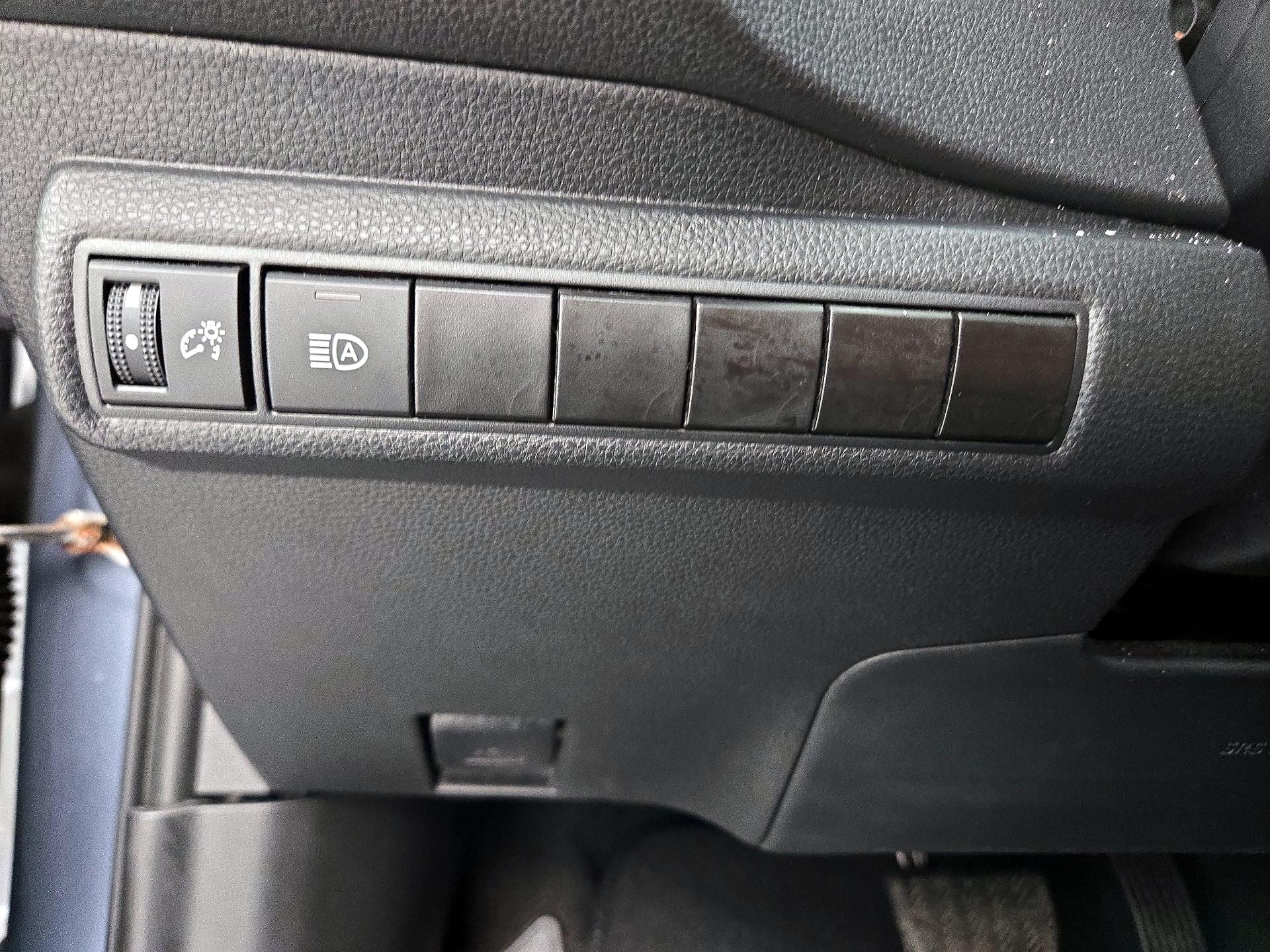 Thumbnail: 2024 Toyota Corolla - 13