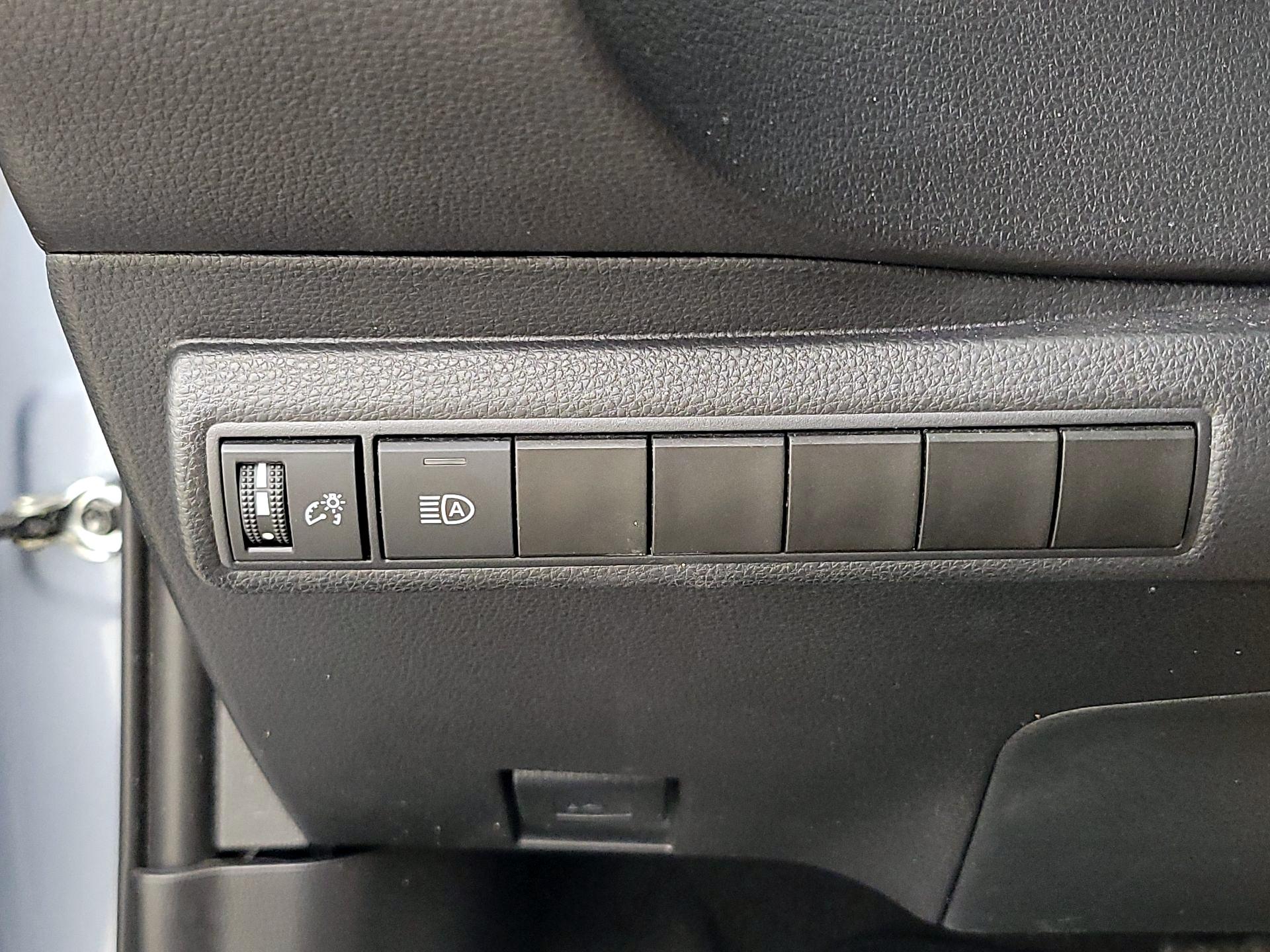 Thumbnail: 2024 Toyota Corolla - 13