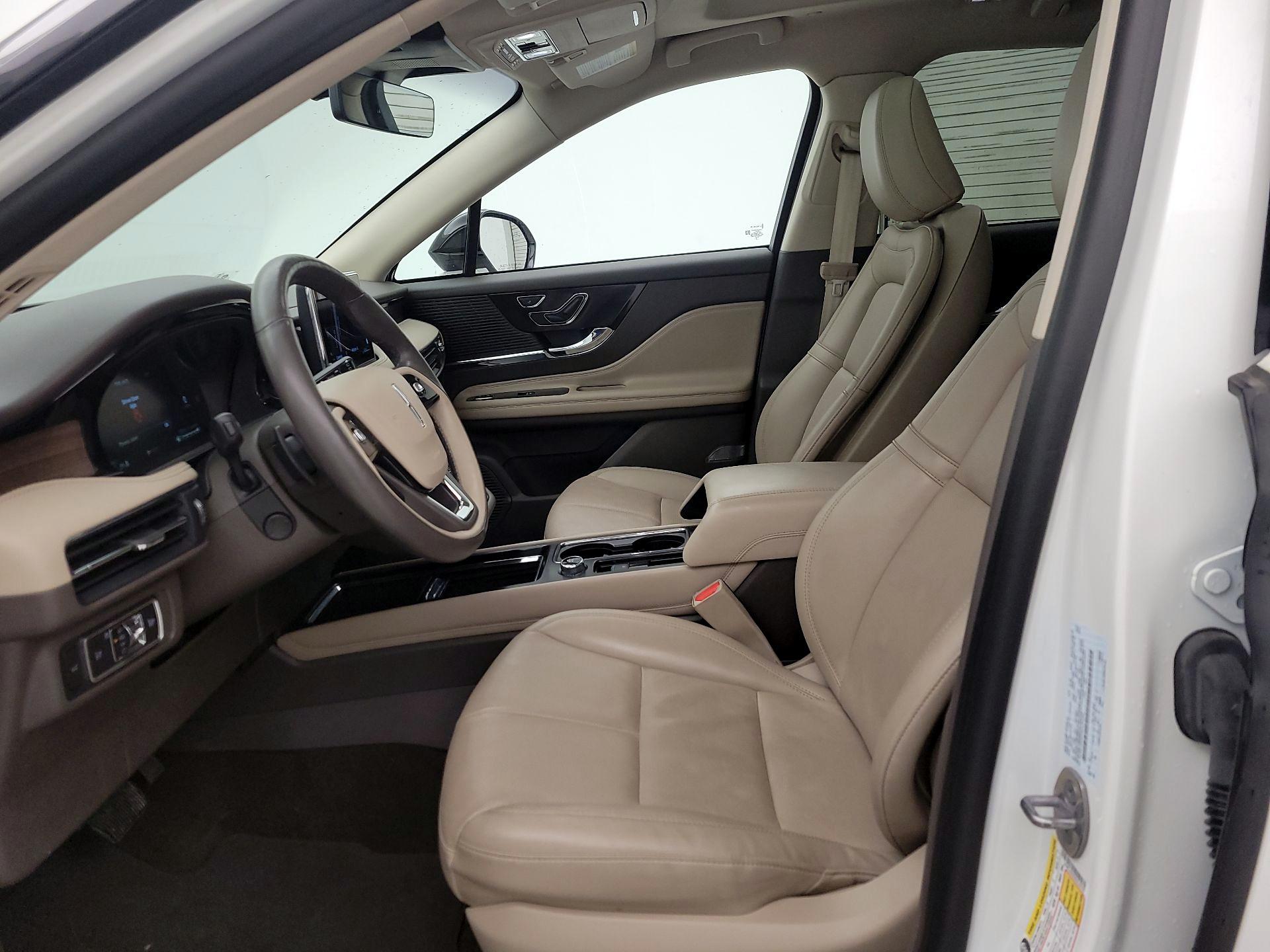 Thumbnail: 2022 Lincoln Corsair - 11