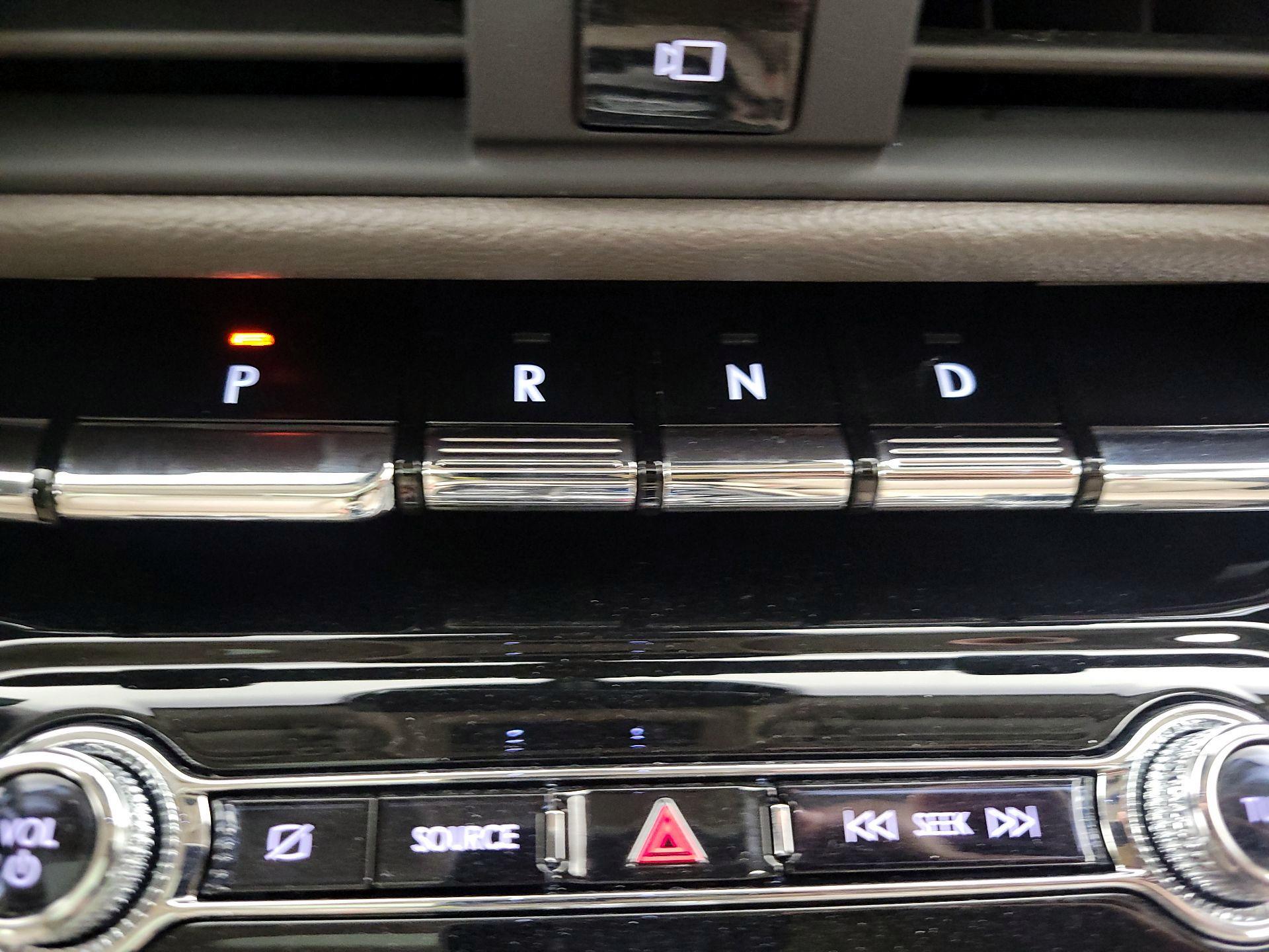 Thumbnail: 2022 Lincoln Corsair - 18