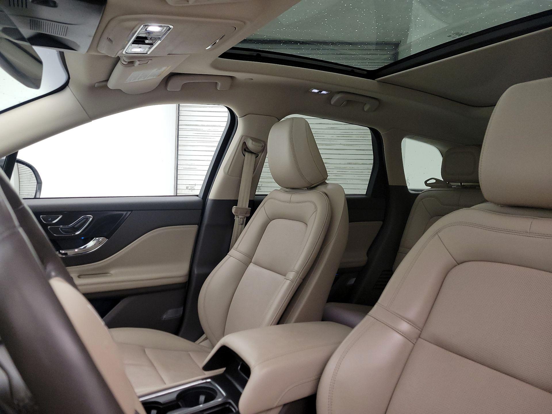 Thumbnail: 2022 Lincoln Corsair - 20