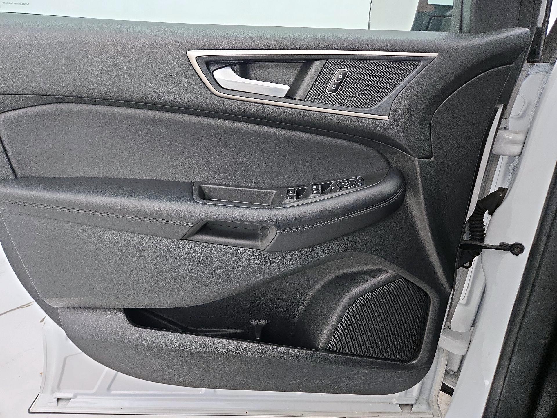 Thumbnail: 2023 Ford Edge - 12