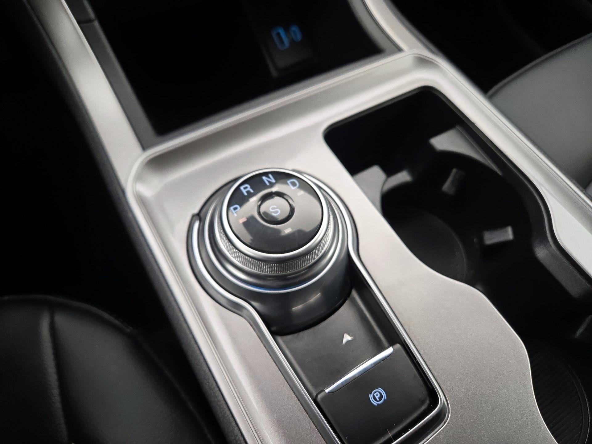 Thumbnail: 2023 Ford Edge - 17