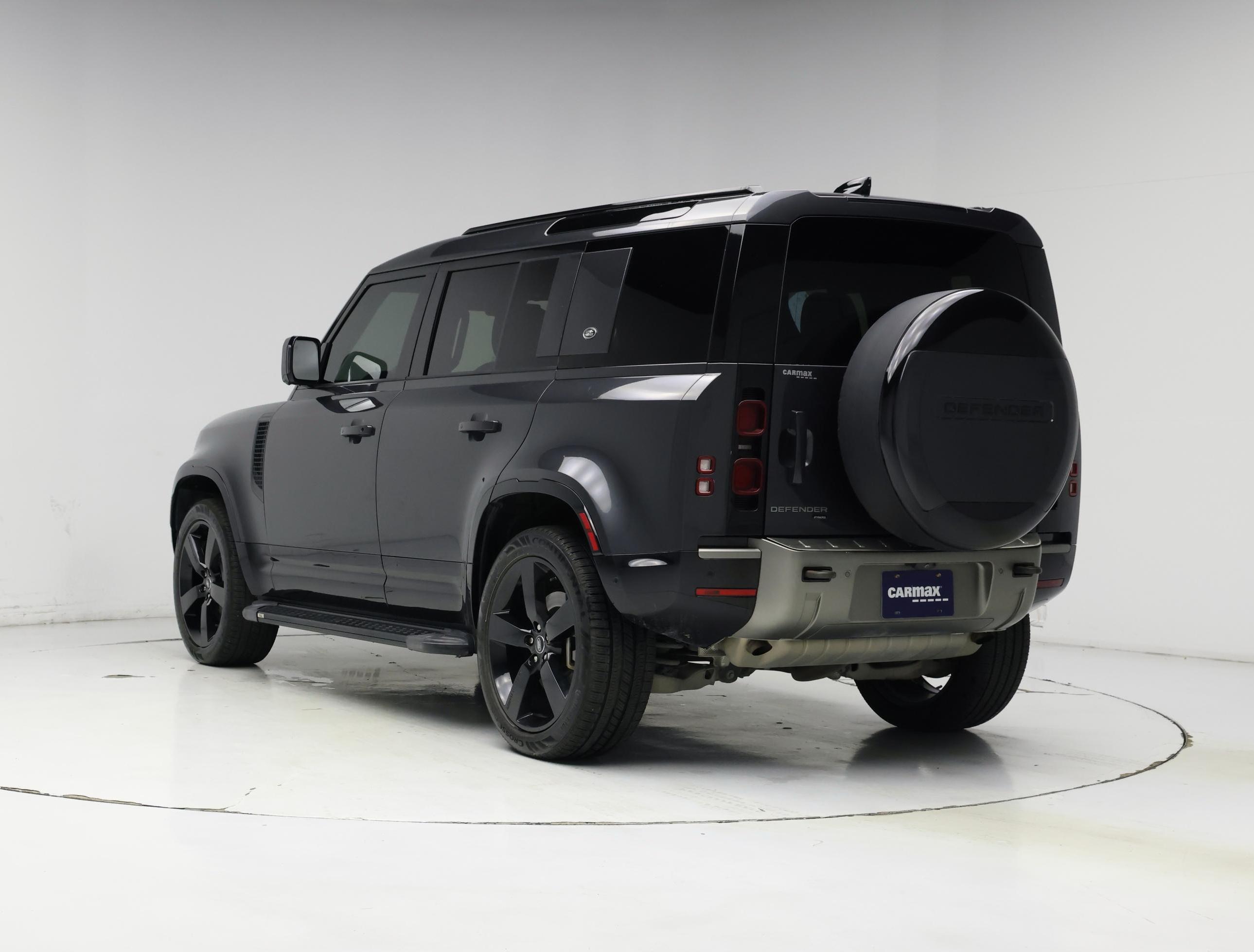 Thumbnail: 2022 Land Rover Defender - 2