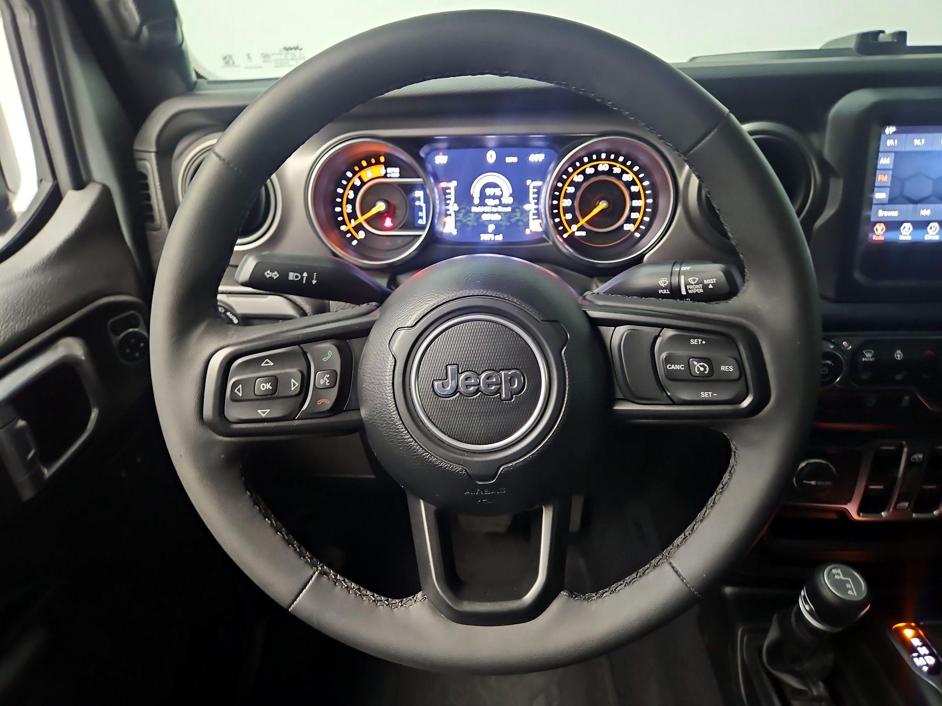 Thumbnail: 2023 Jeep Gladiator - 10