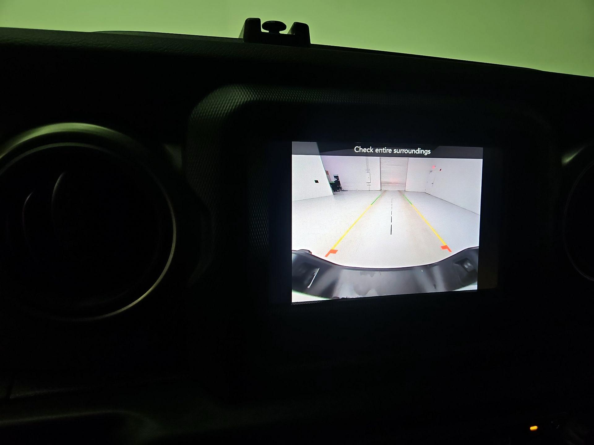 Thumbnail: 2023 Jeep Gladiator - 14