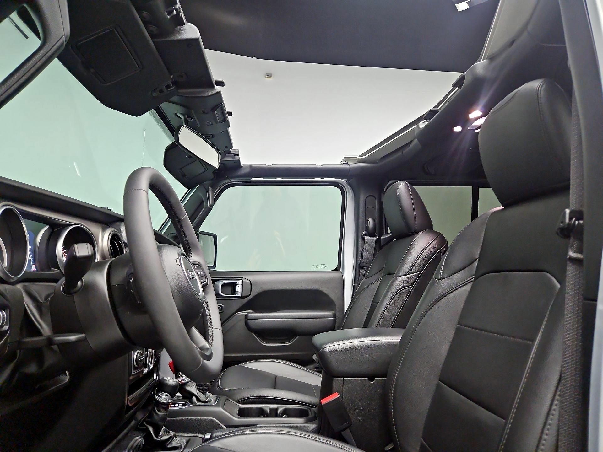 Thumbnail: 2023 Jeep Gladiator - 19