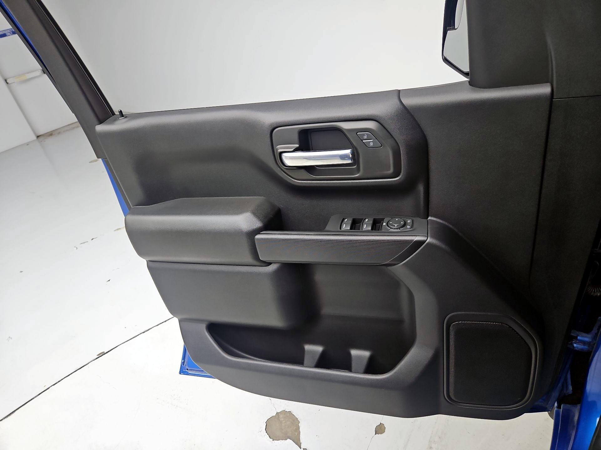 Thumbnail: 2022 Chevrolet Silverado 1500 - 12