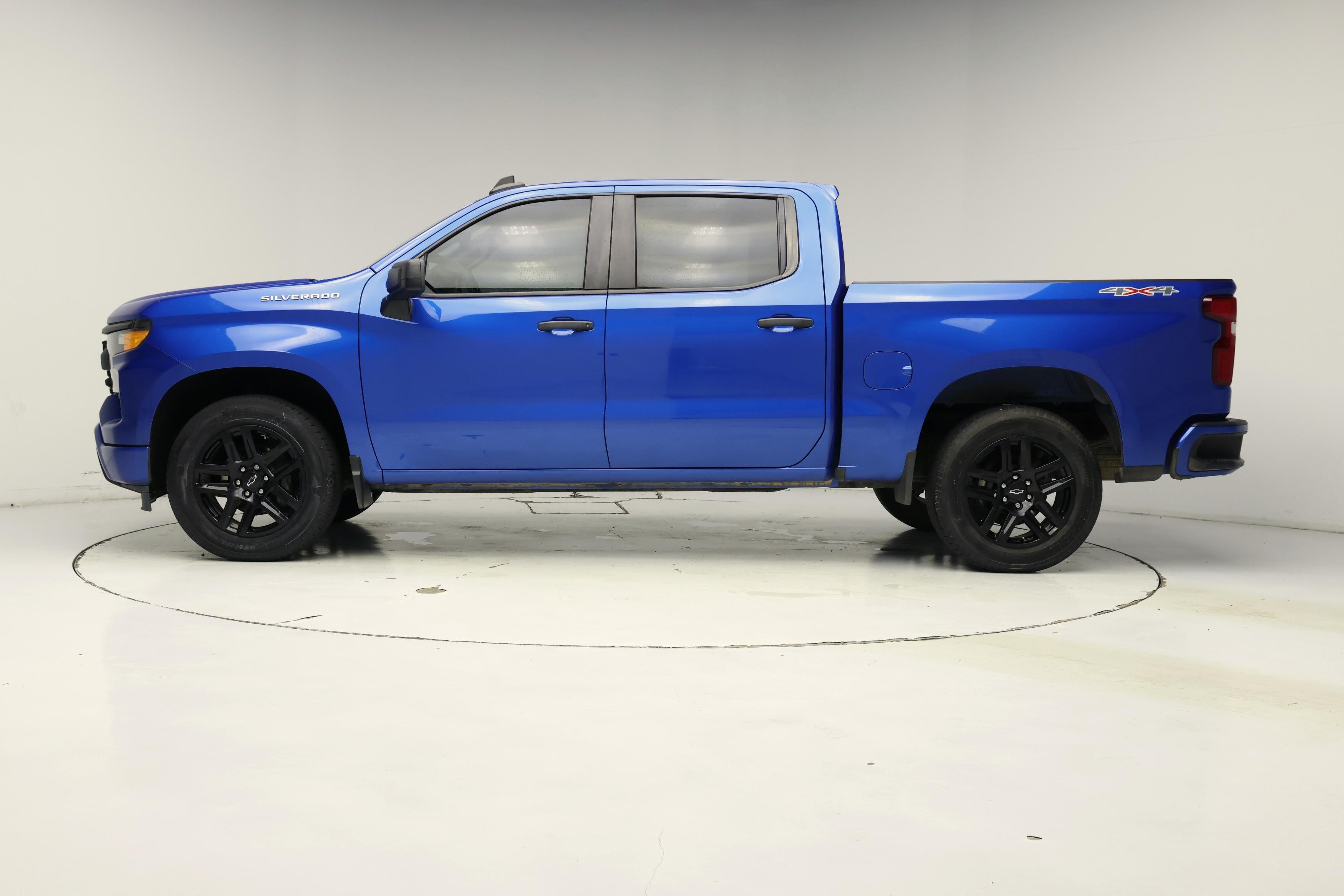 Thumbnail: 2022 Chevrolet Silverado 1500 - 3