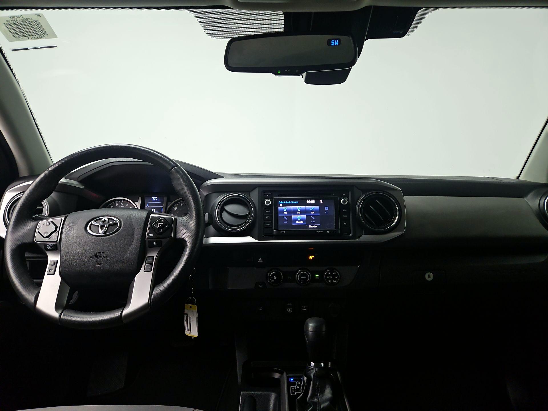 Thumbnail: 2018 Toyota Tacoma - 9