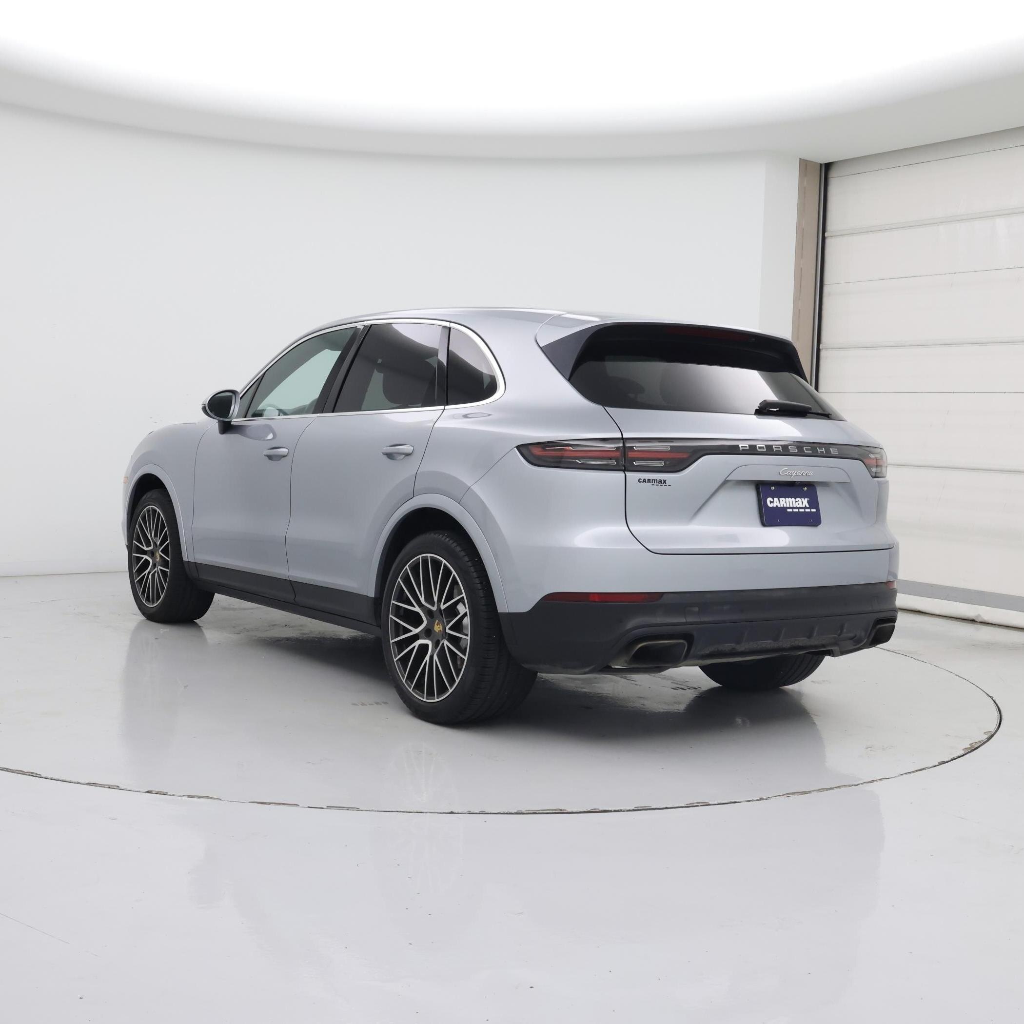 Thumbnail: 2020 Porsche Cayenne - 2