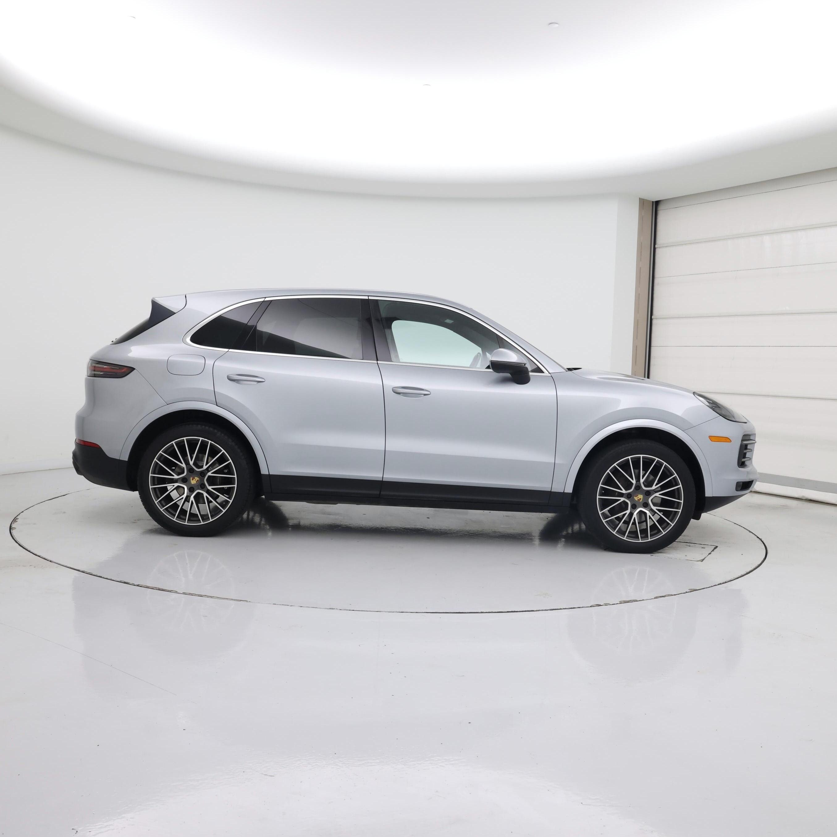 Thumbnail: 2020 Porsche Cayenne - 7