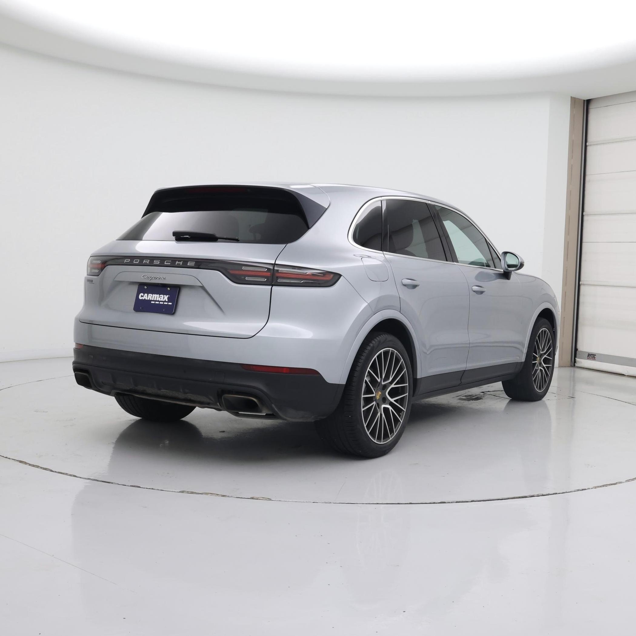 Thumbnail: 2020 Porsche Cayenne - 8